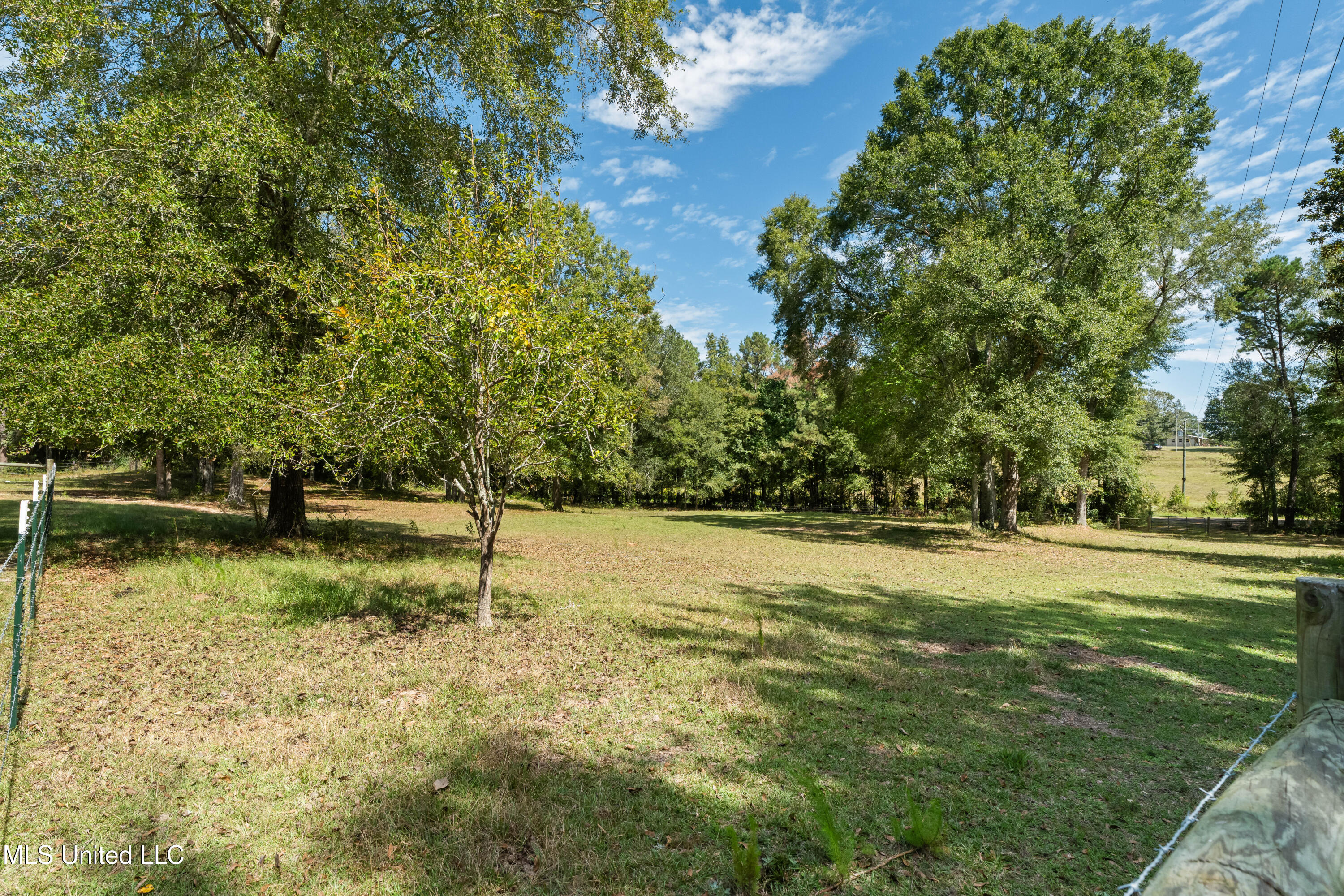 222 Log Cabin Road Property Photo 40