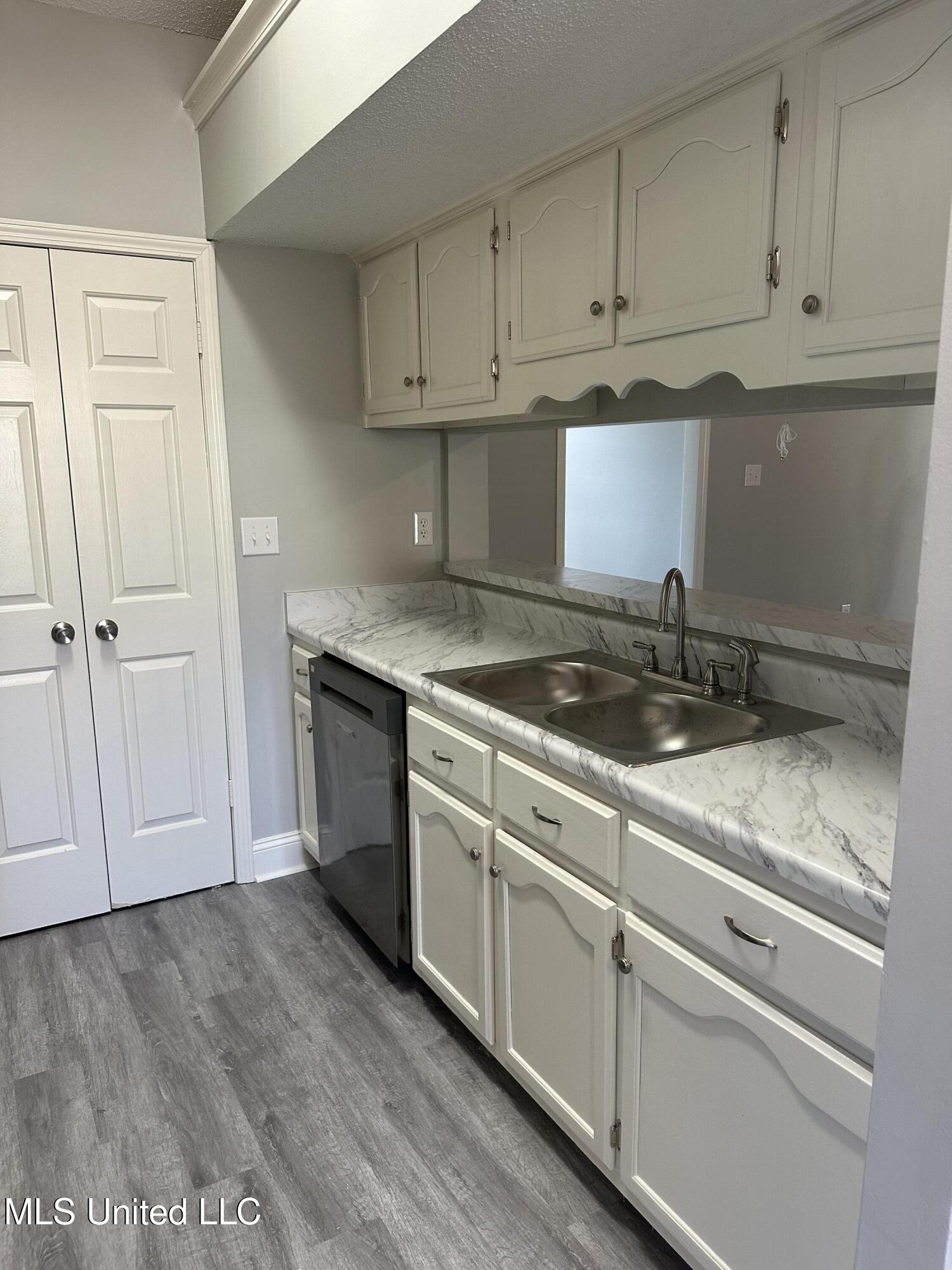 7162 Layne Drive Property Photo 15