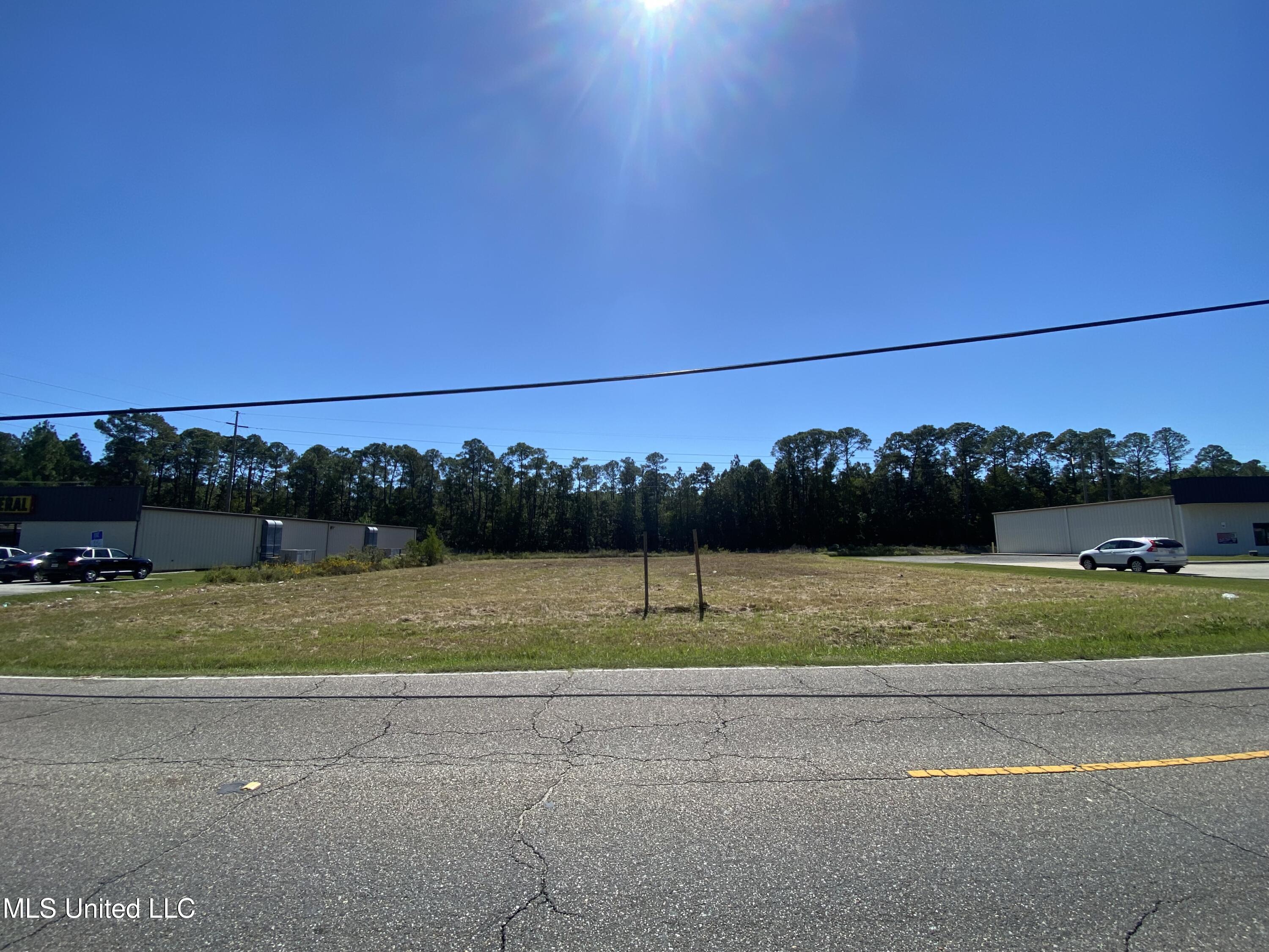 14455 Cresote Road Property Photo 1