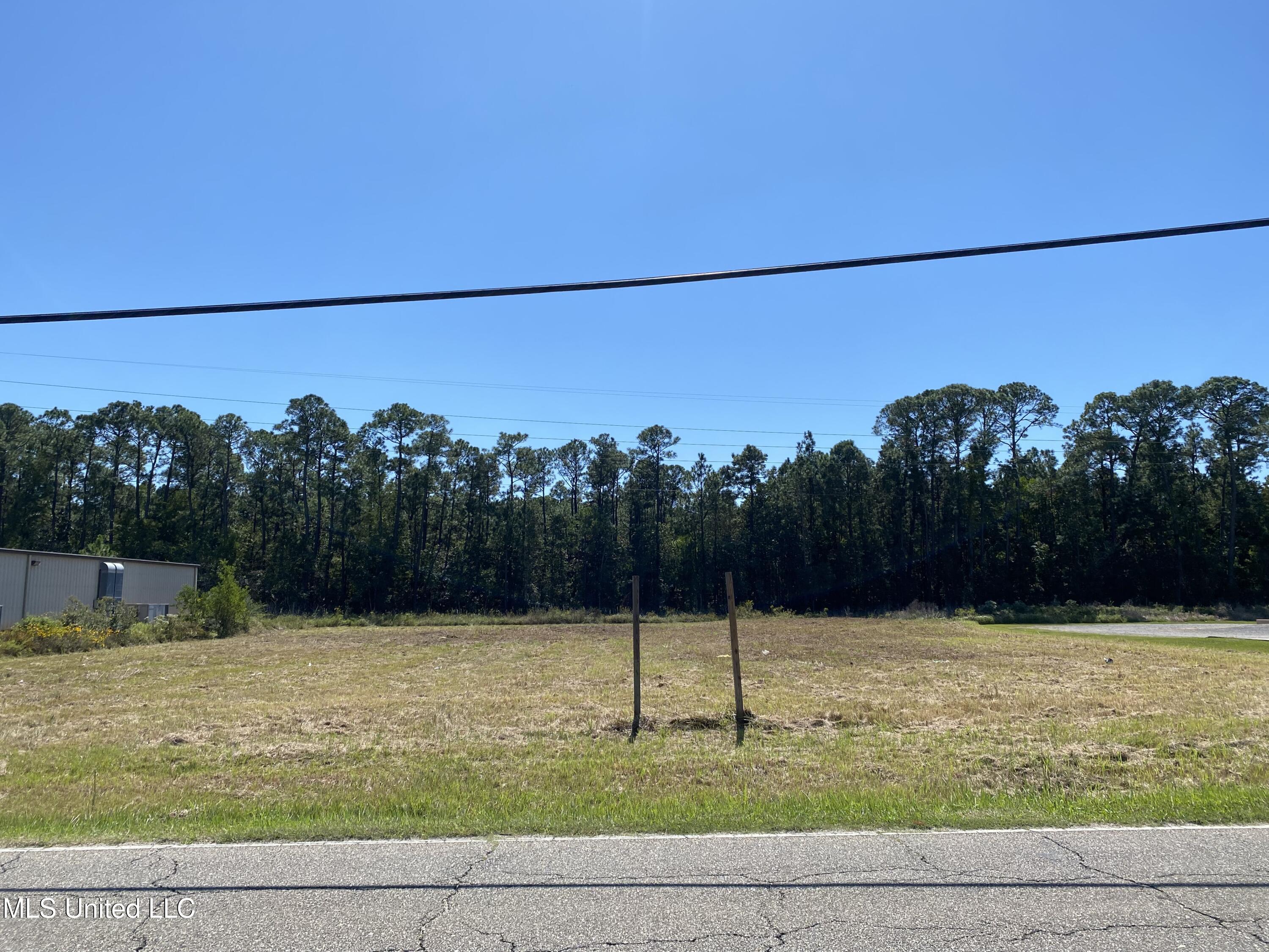 14455 Cresote Road Property Photo 2