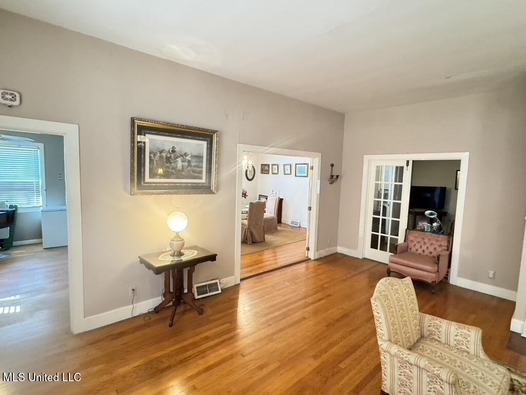 216 Lower Woodville Road Property Photo 5