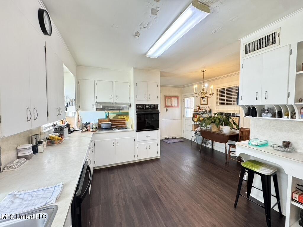 216 Lower Woodville Road Property Photo 10