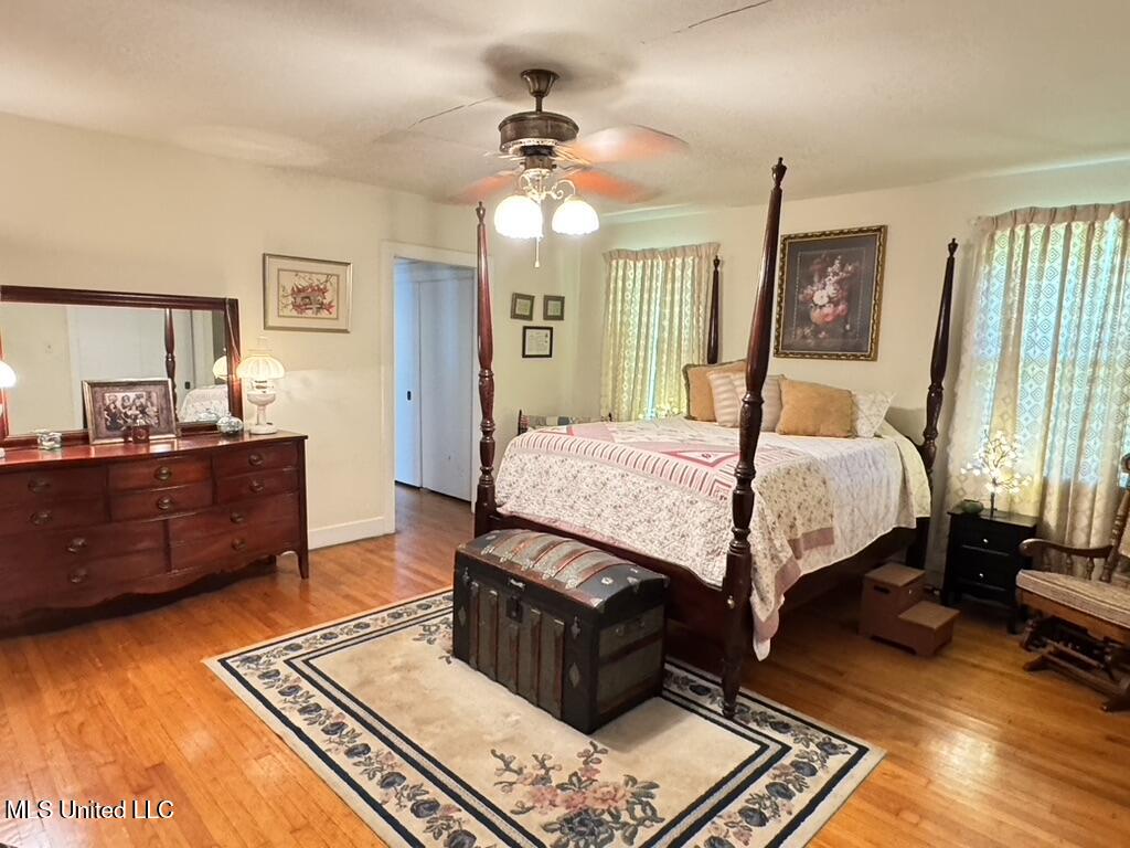 216 Lower Woodville Road Property Photo 18