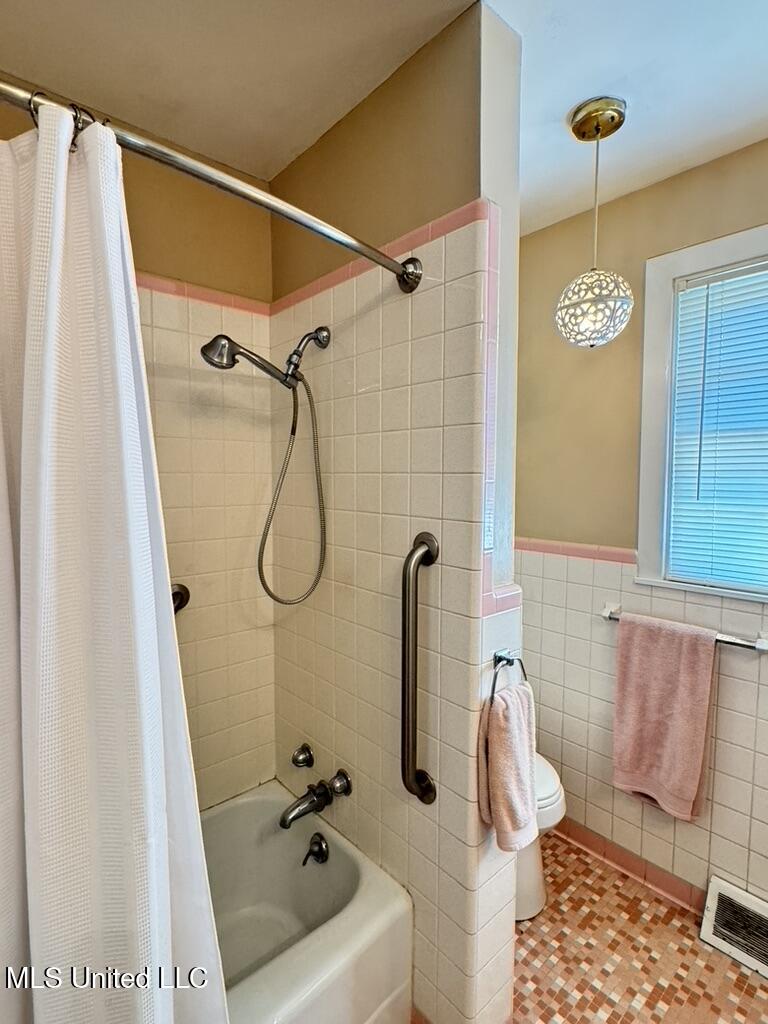 216 Lower Woodville Road Property Photo 22