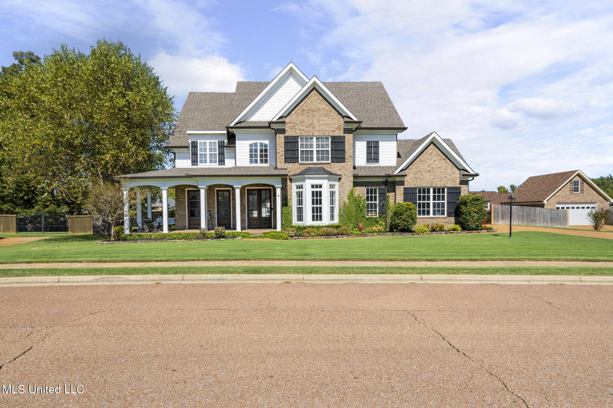 566 E Shadow View Drive Property Photo 4