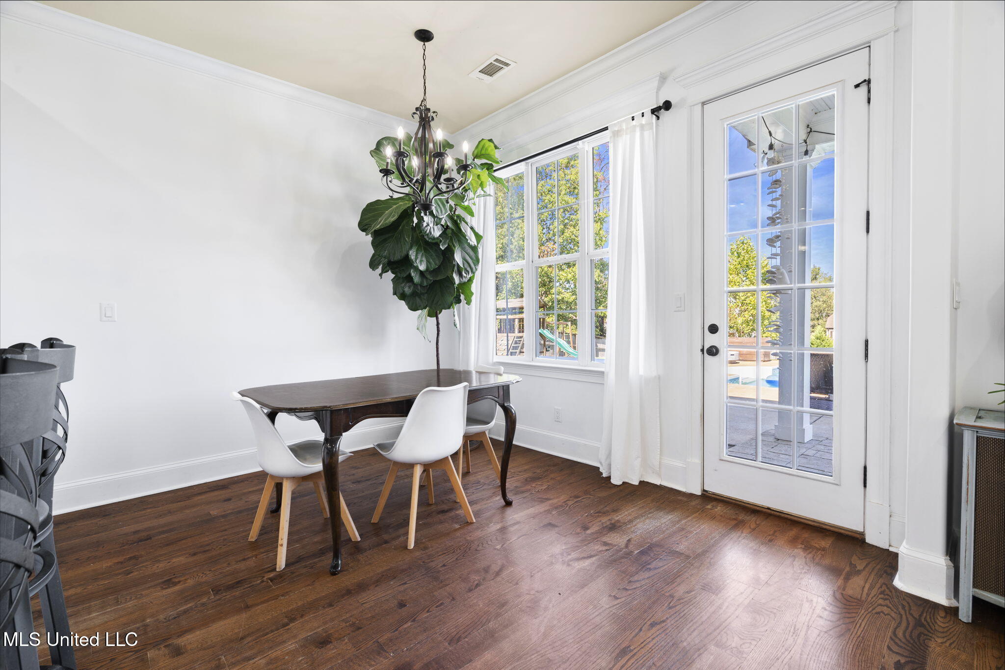 566 E Shadow View Drive Property Photo 12