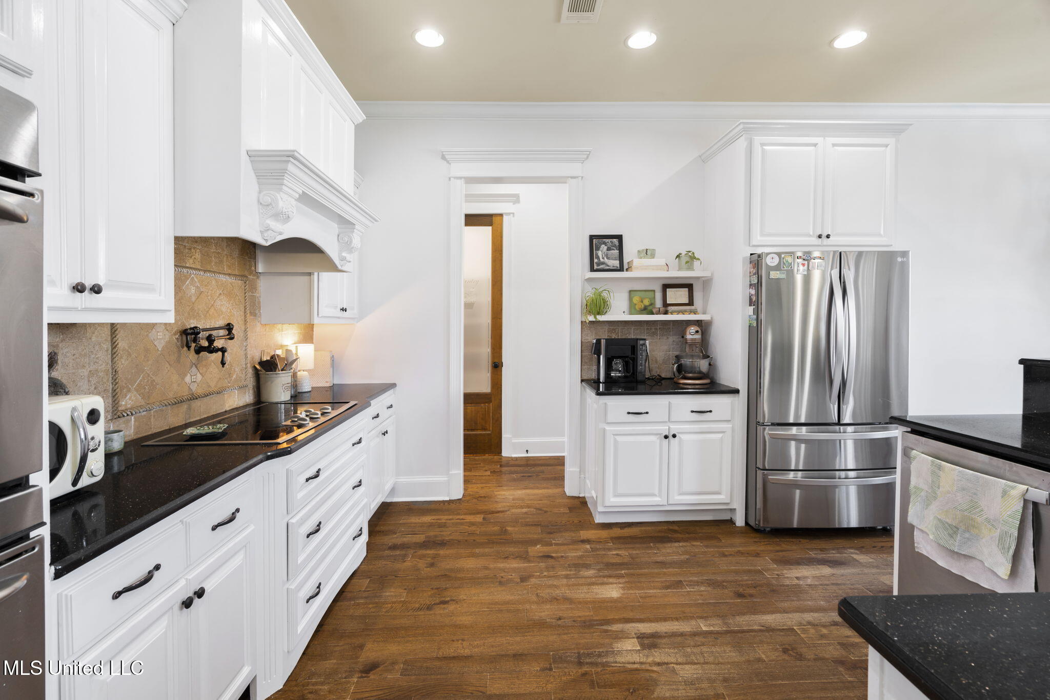 566 E Shadow View Drive Property Photo 16