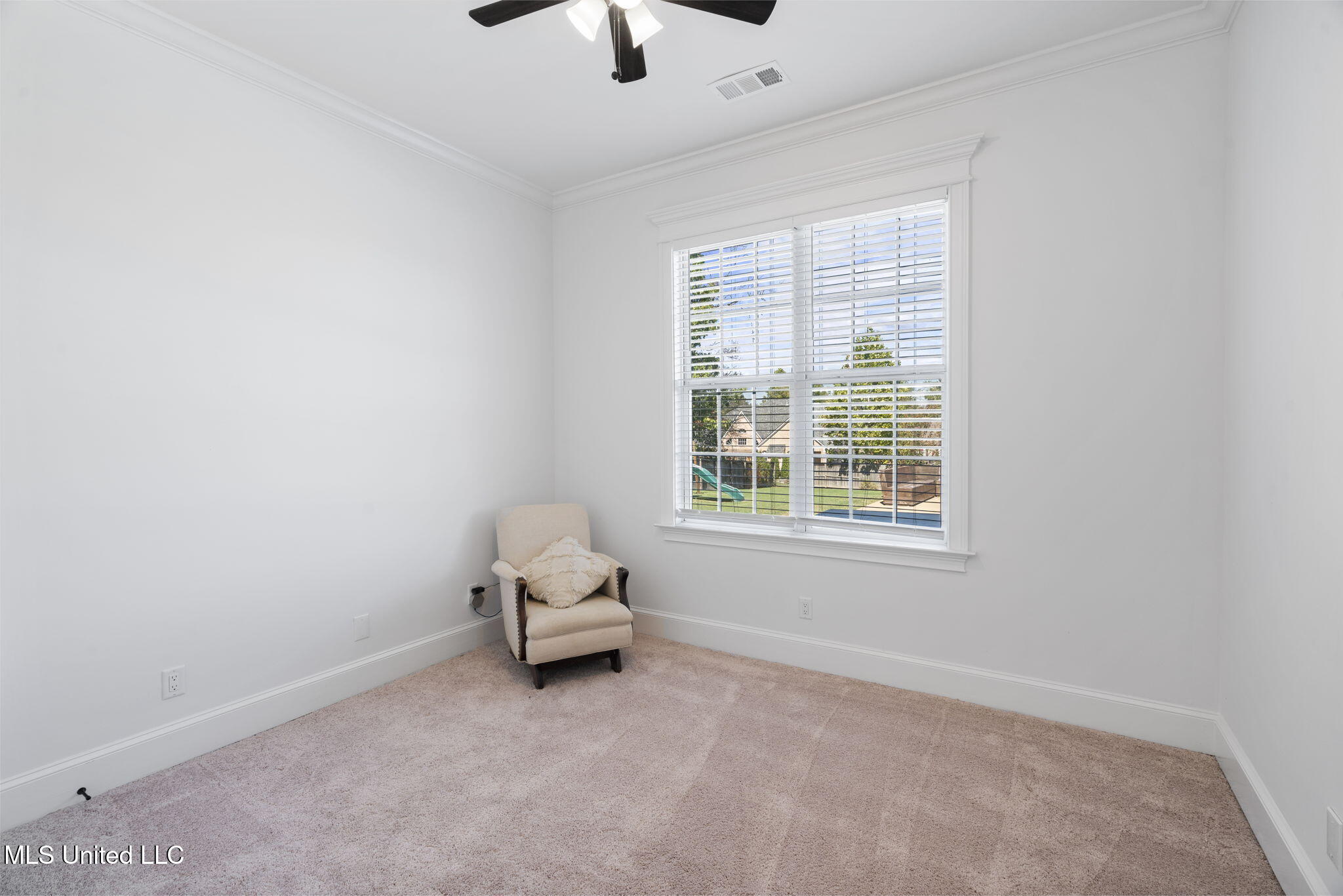 566 E Shadow View Drive Property Photo 20