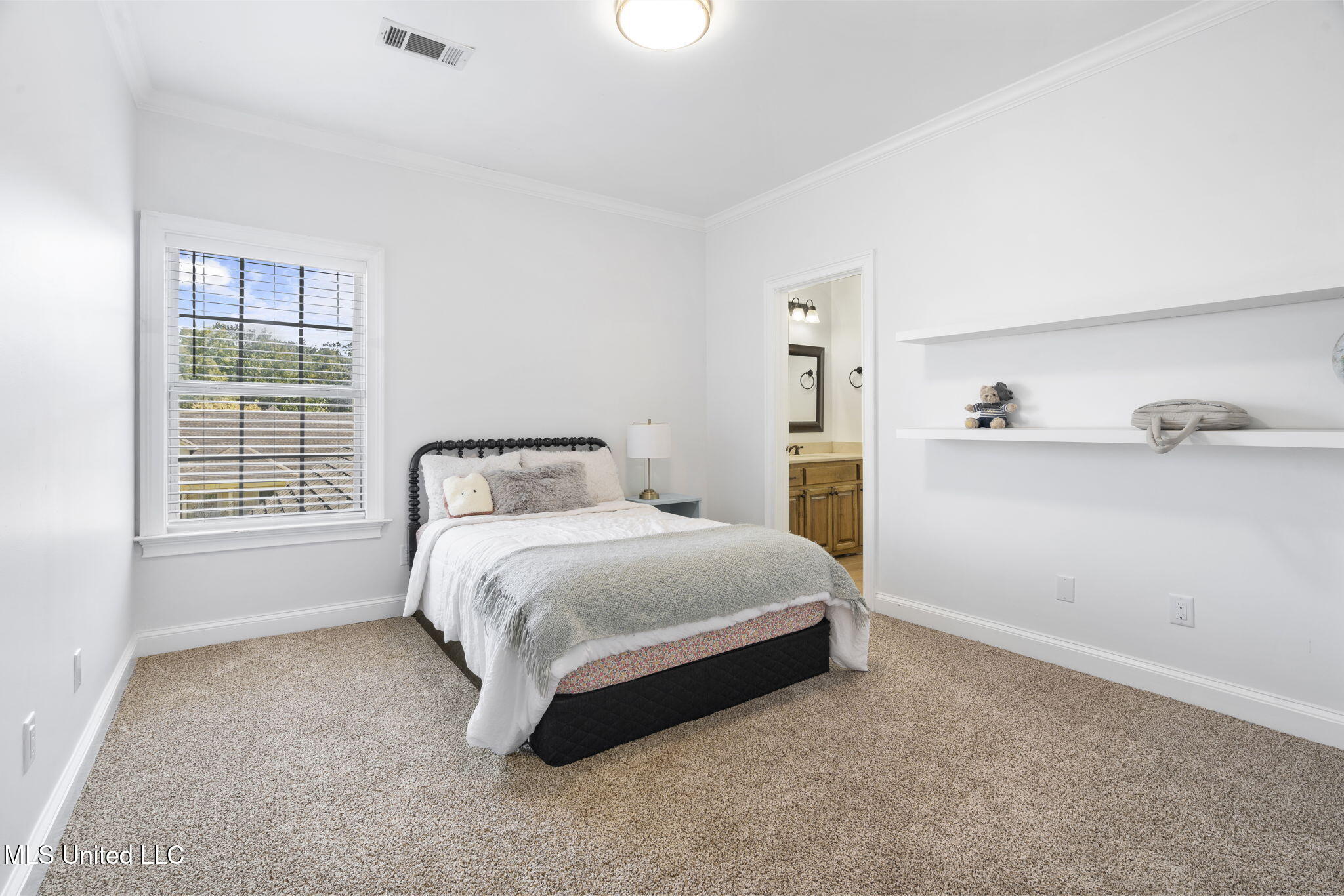 566 E Shadow View Drive Property Photo 32