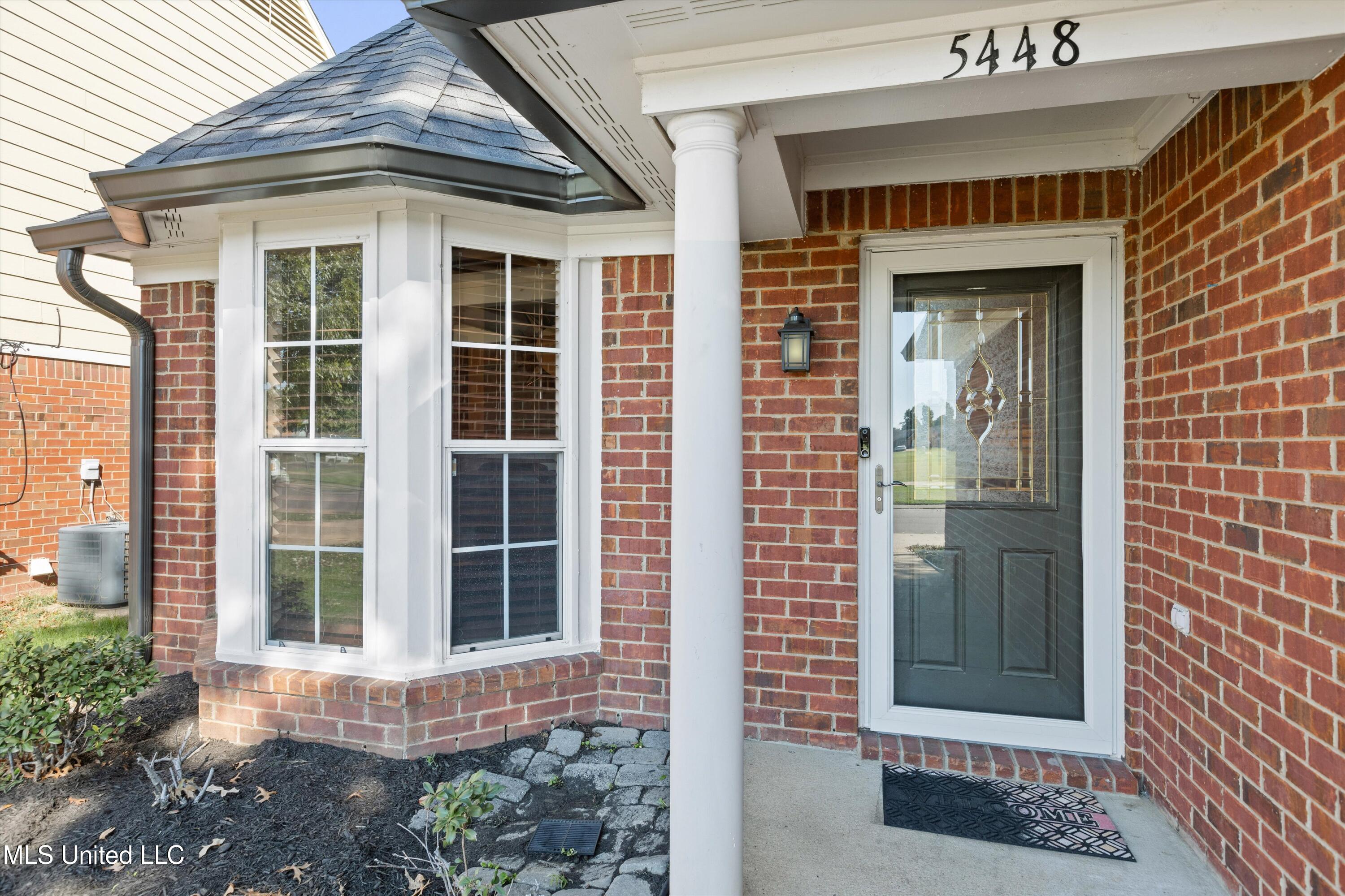 5448 Pollard Drive Property Photo 3