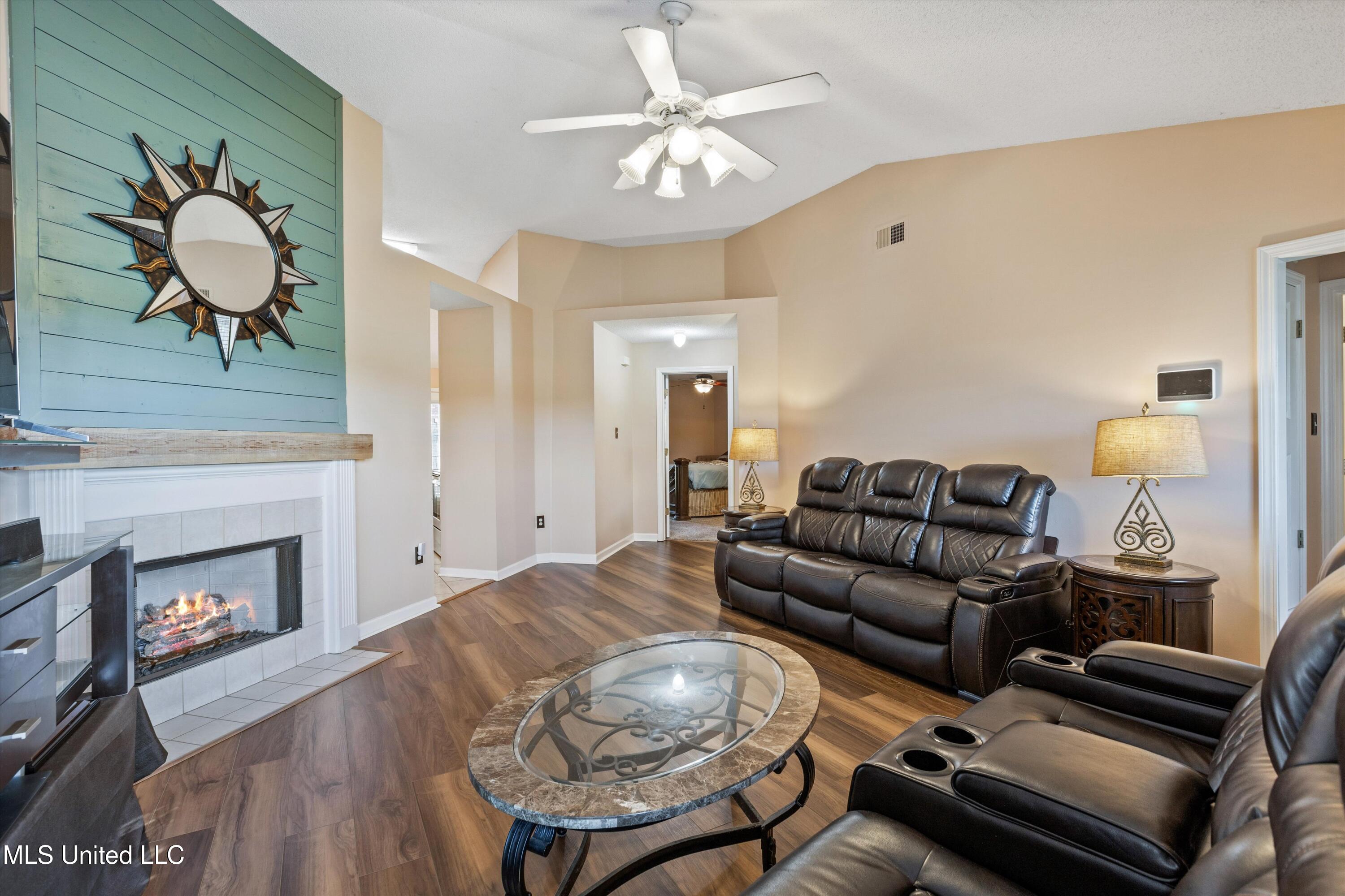 5448 Pollard Drive Property Photo 6