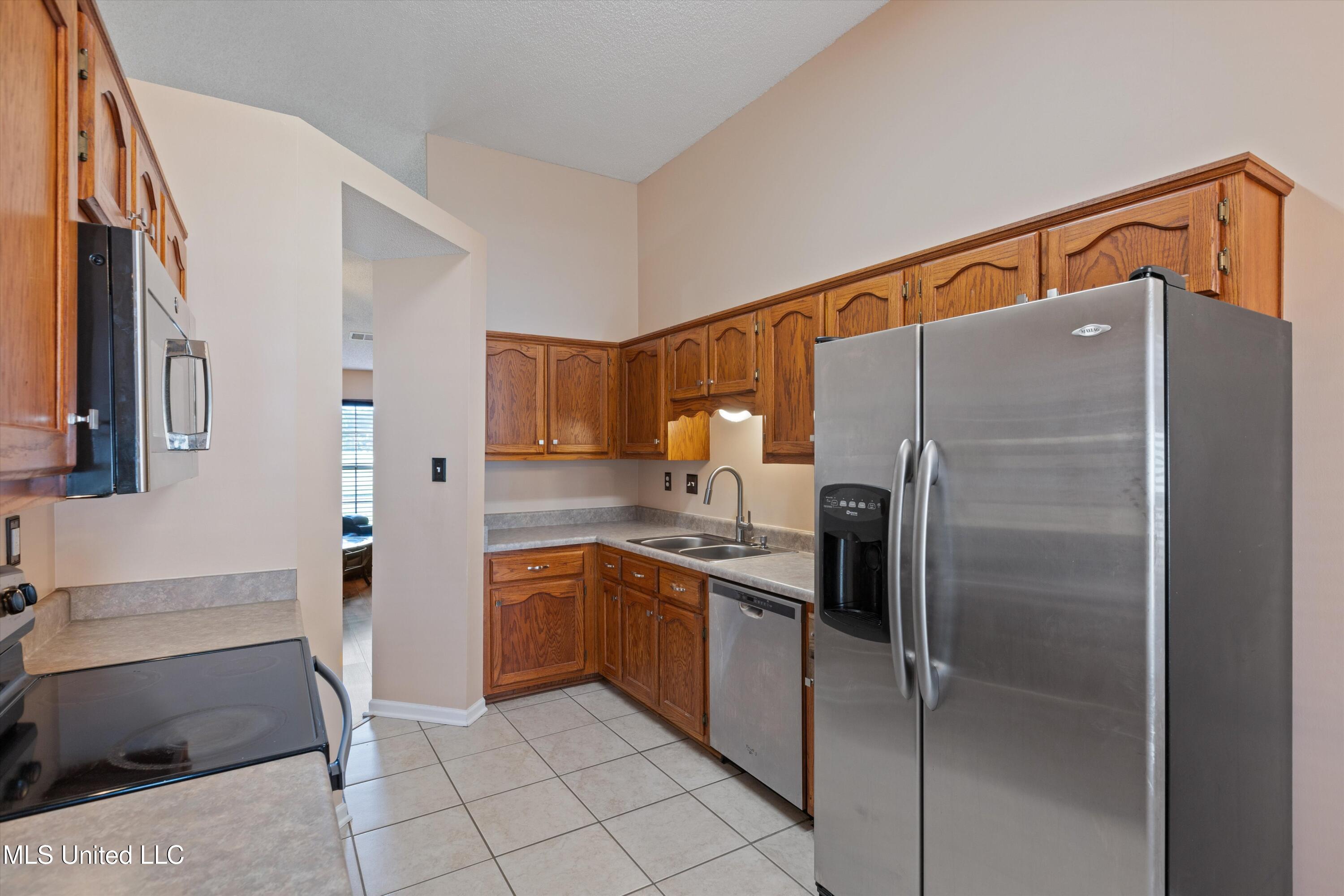 5448 Pollard Drive Property Photo 9