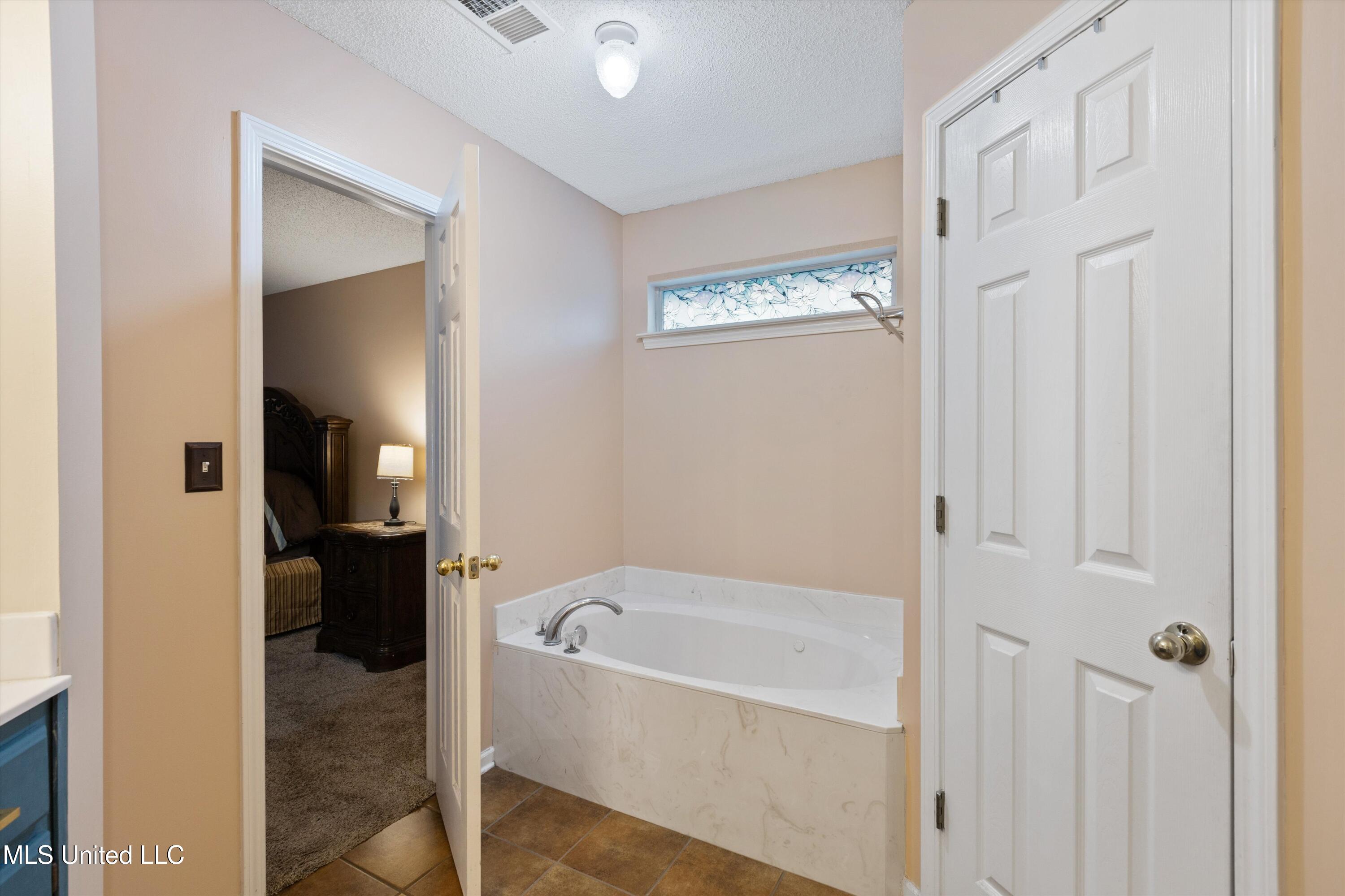 5448 Pollard Drive Property Photo 17