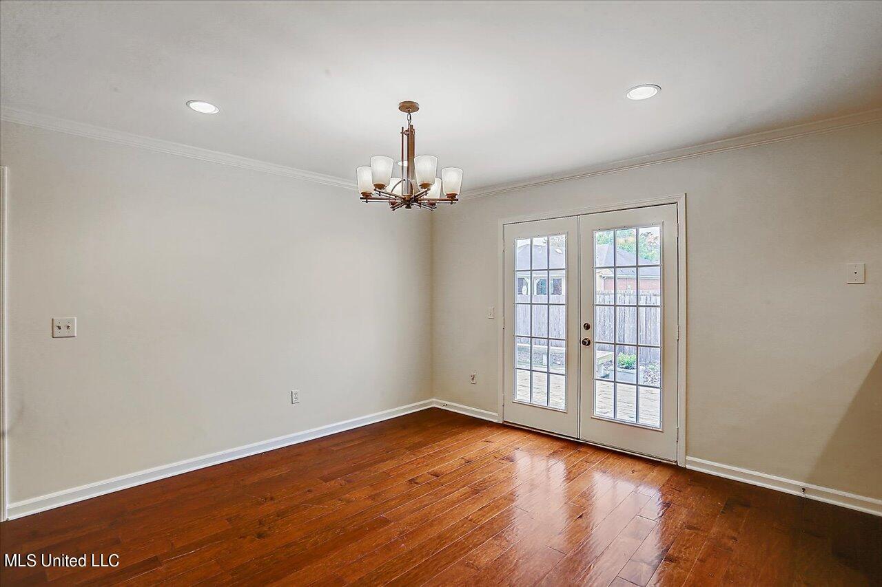 3104 Bridgeport Lane Property Photo 9