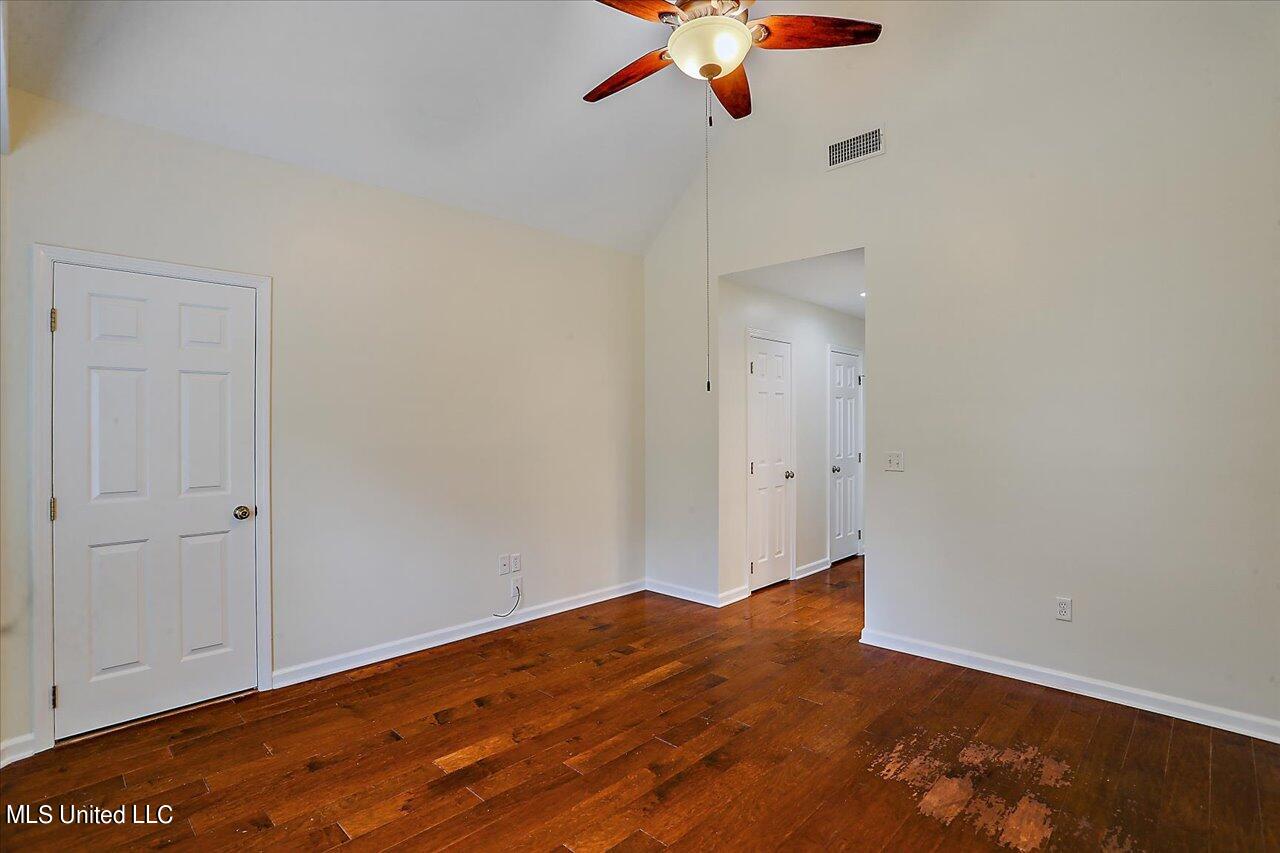 3104 Bridgeport Lane Property Photo 15