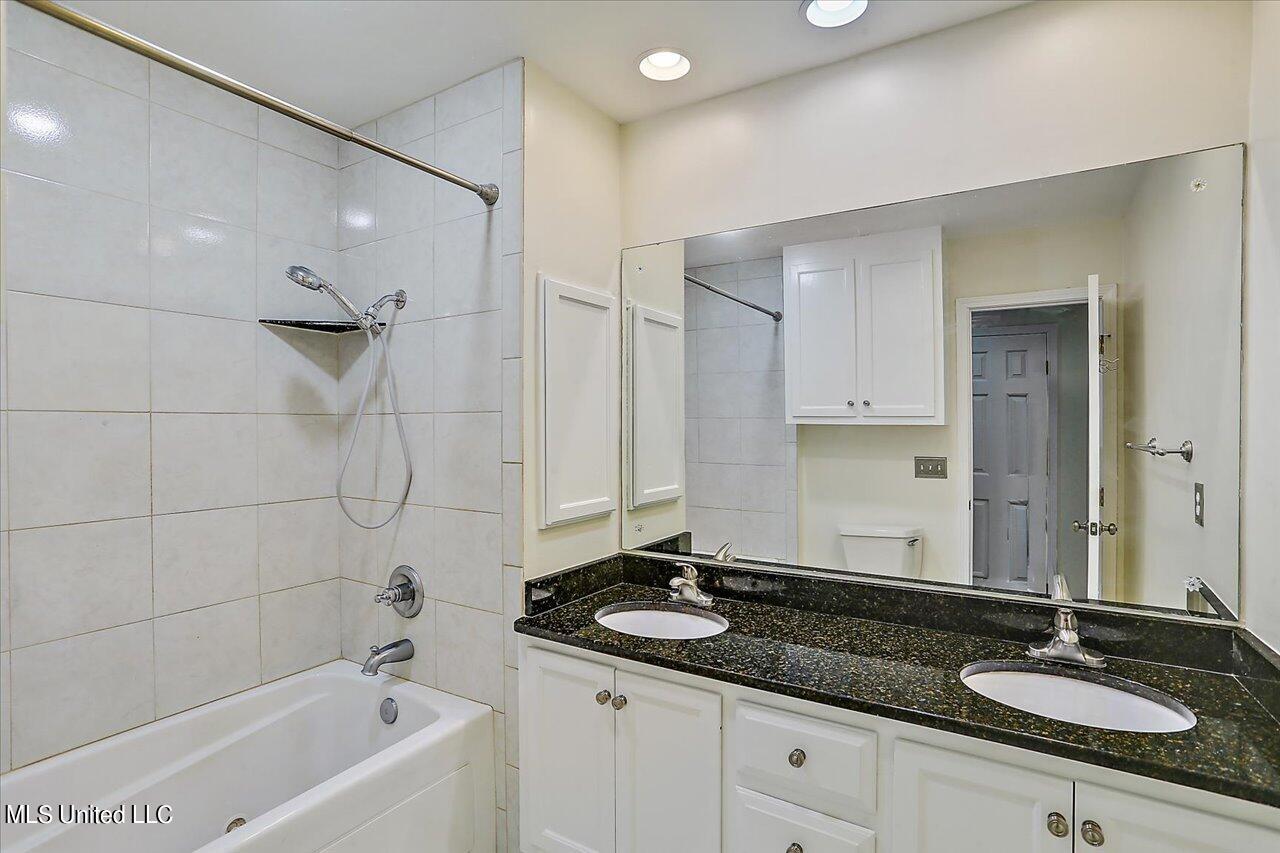 3104 Bridgeport Lane Property Photo 17