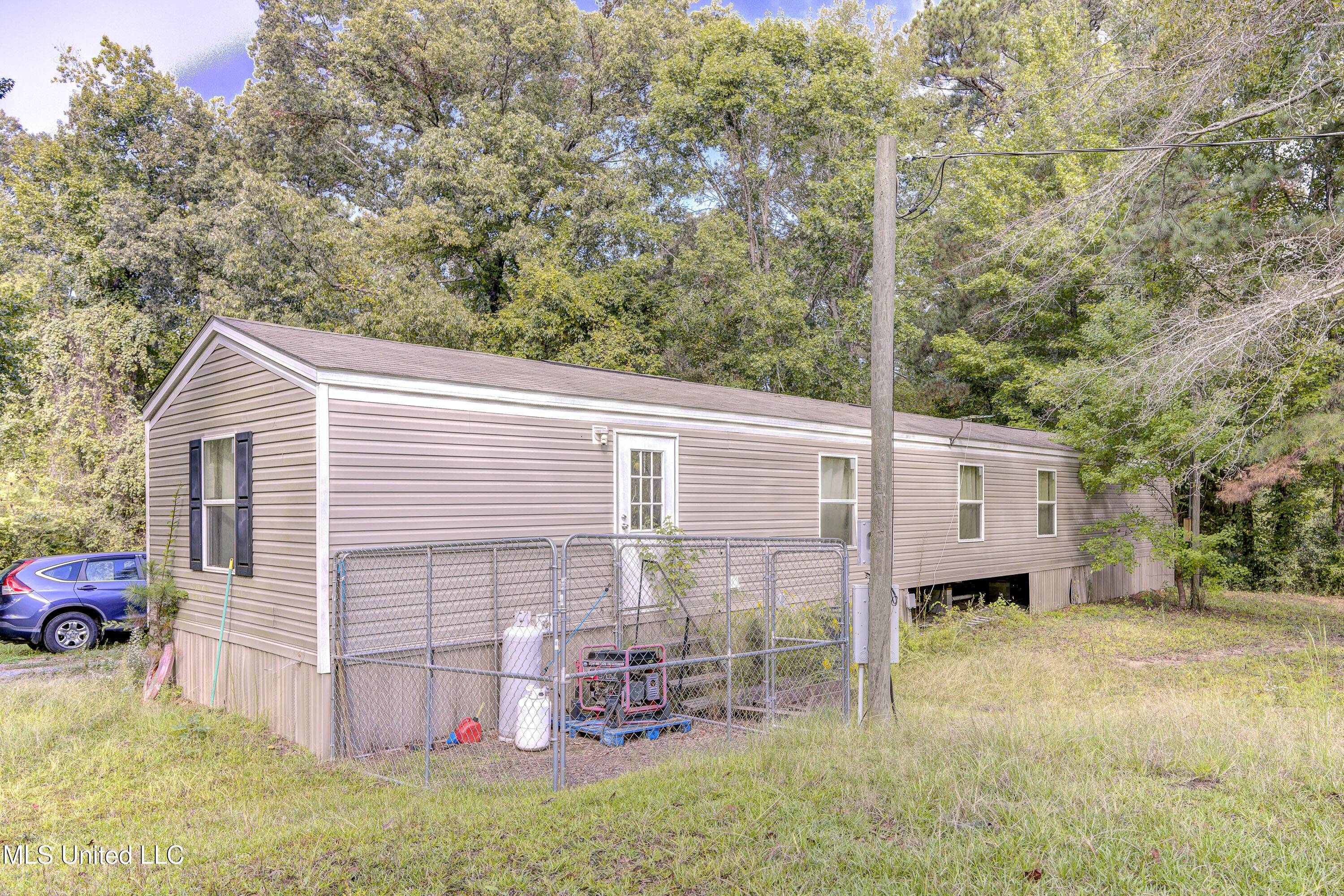 320 Roy Young Road Property Photo 3