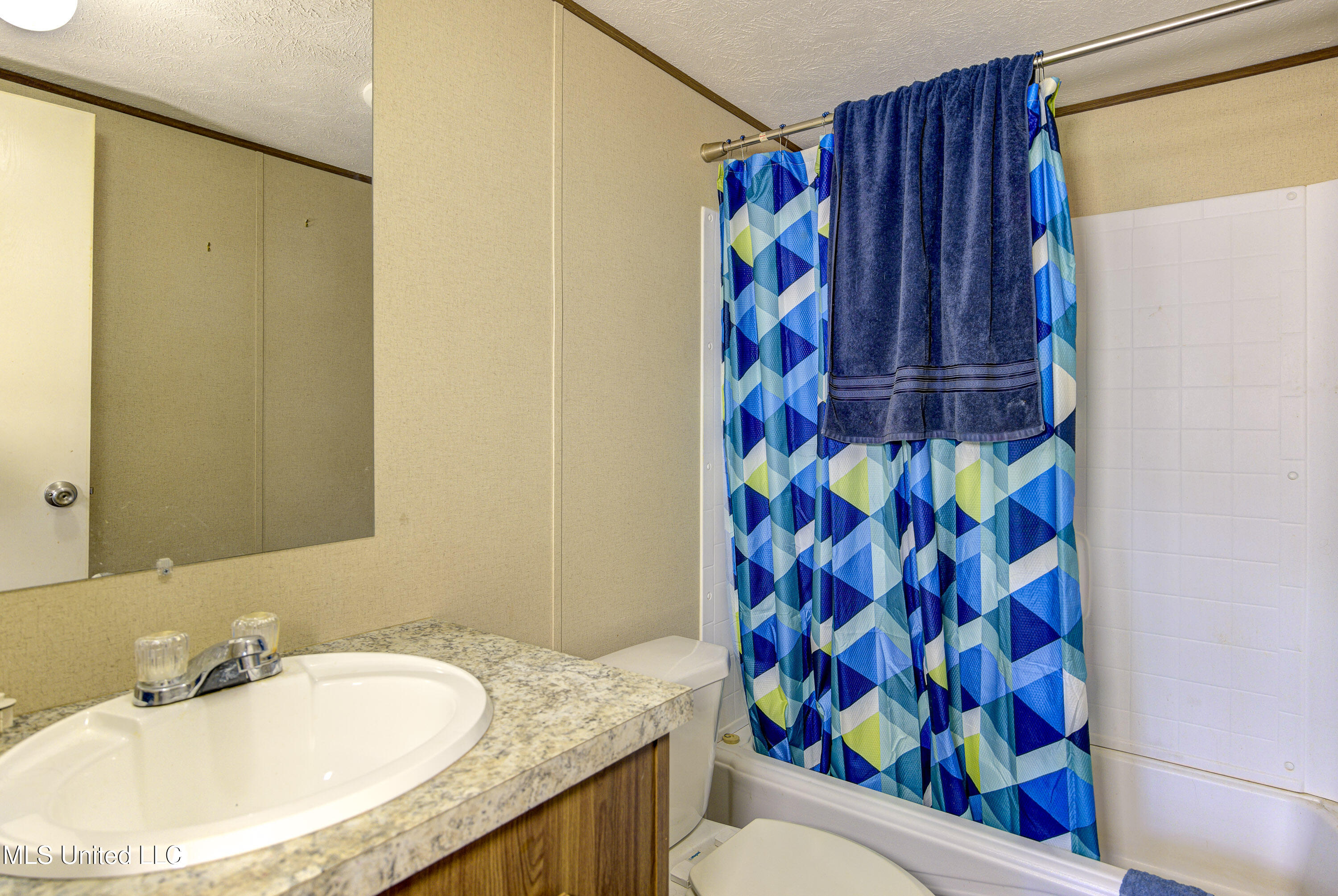 320 Roy Young Road Property Photo 12