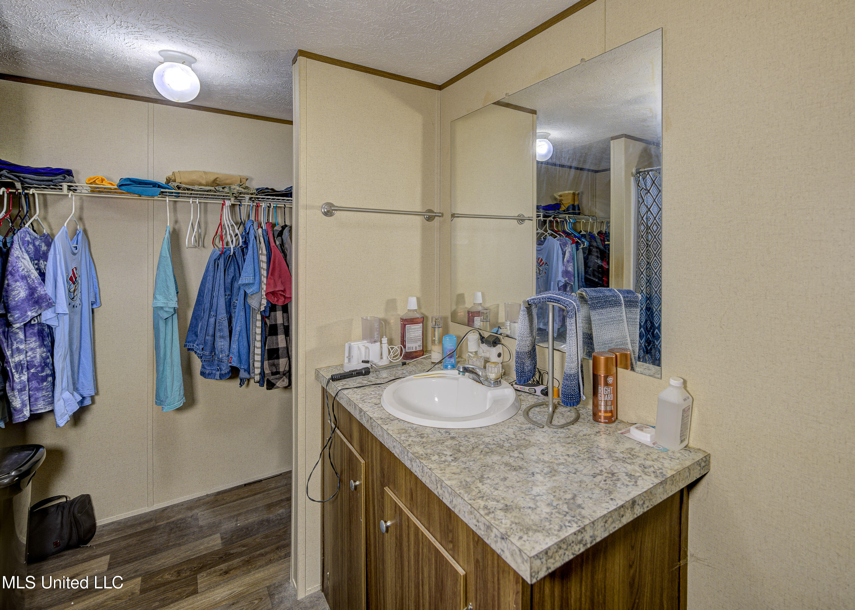 320 Roy Young Road Property Photo 16