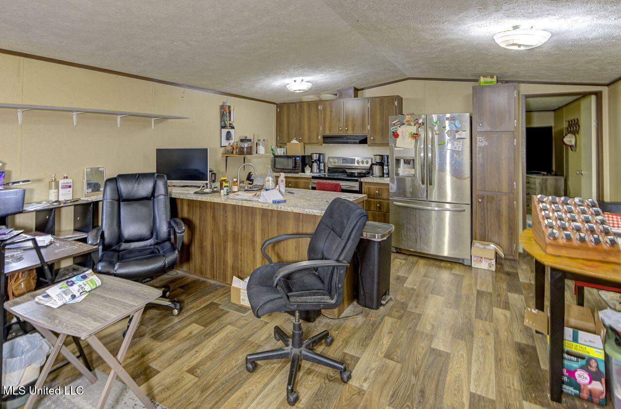 320 Roy Young Road Property Photo 19