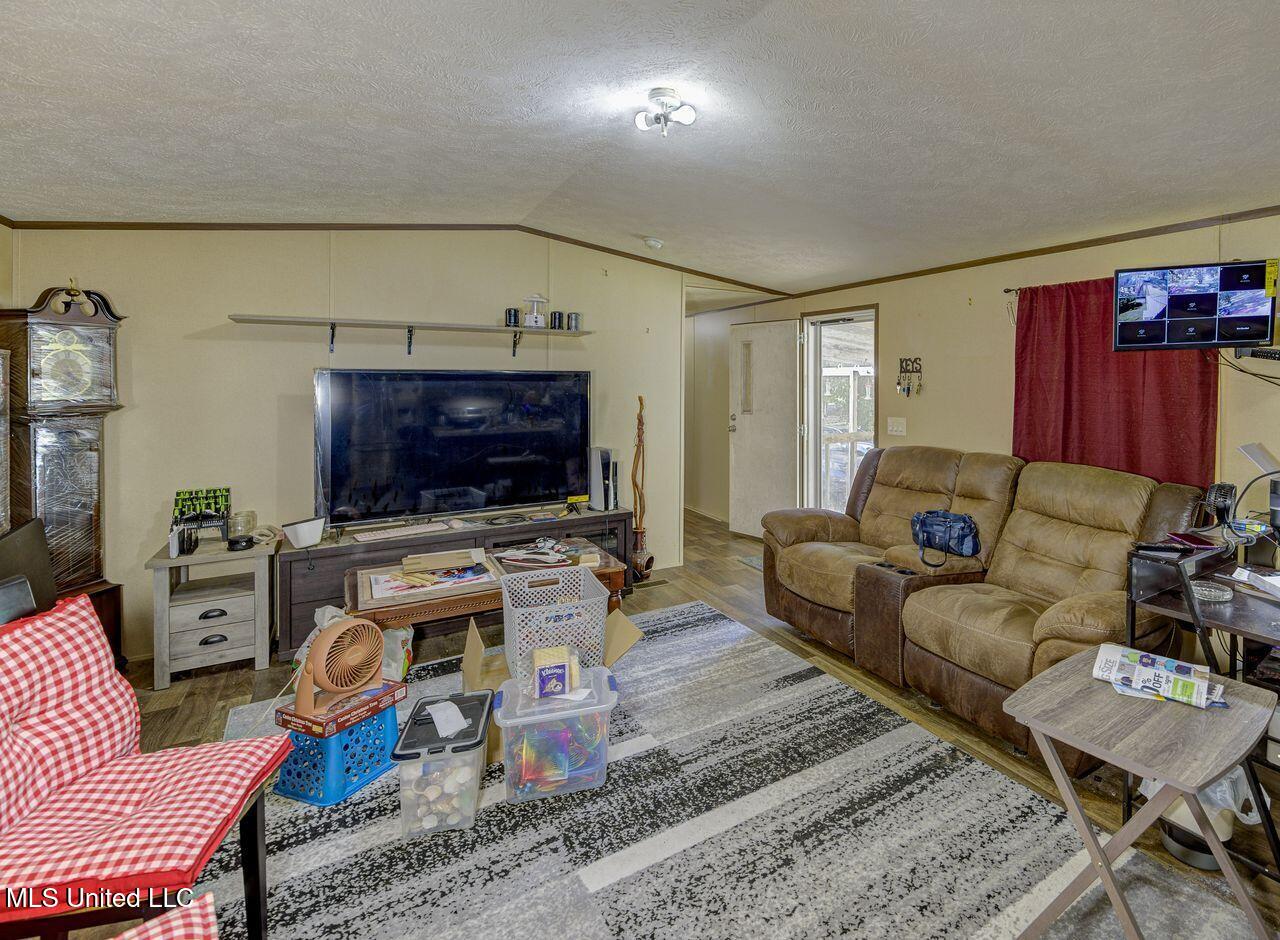 320 Roy Young Road Property Photo 23