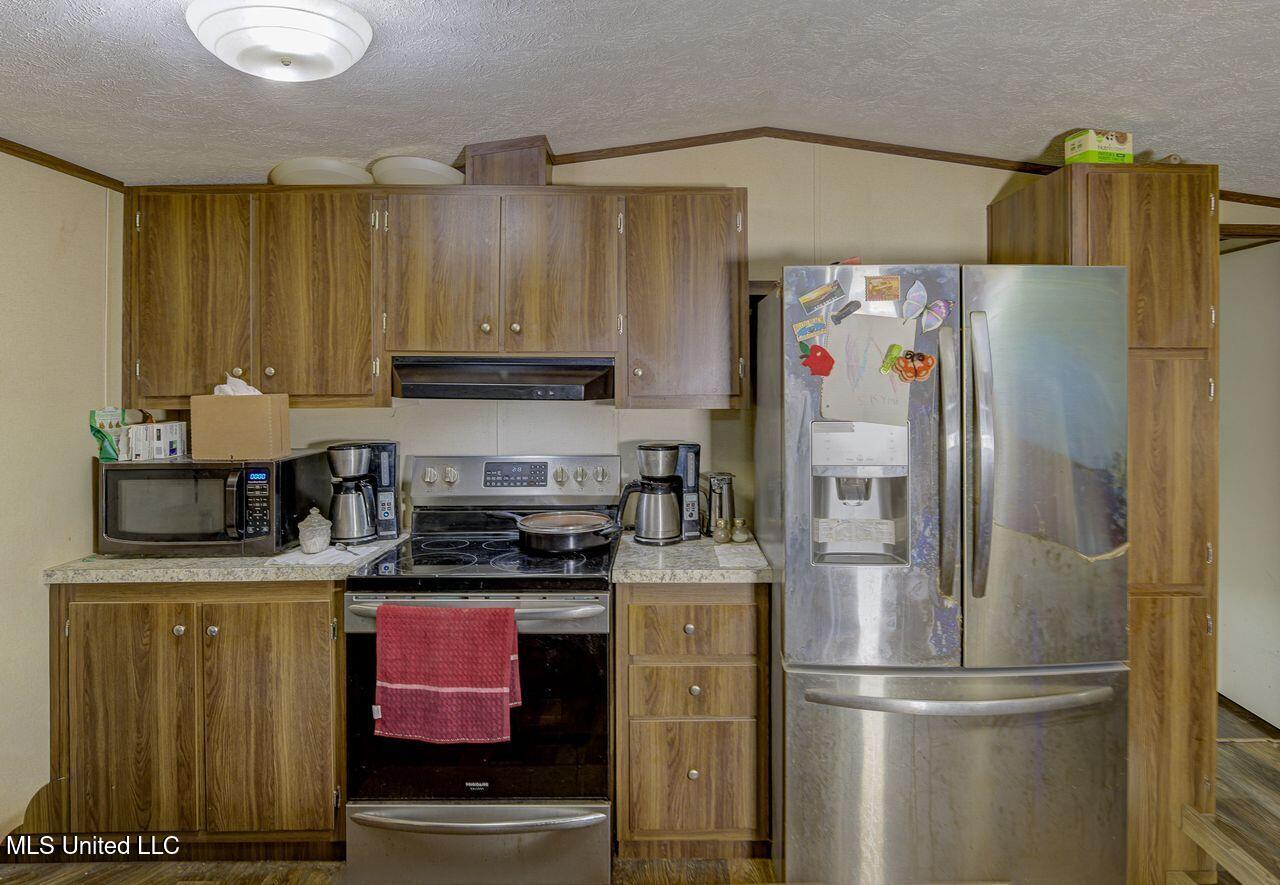 320 Roy Young Road Property Photo 28