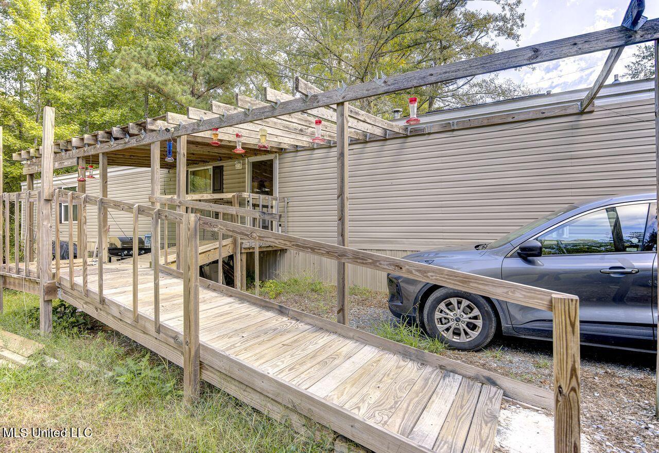 320 Roy Young Road Property Photo 30