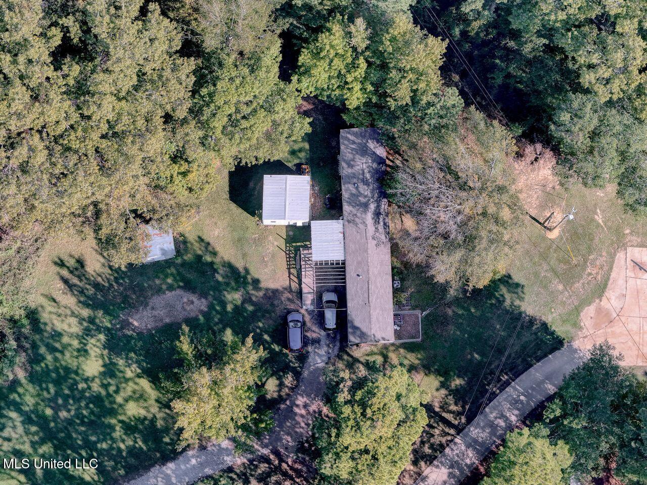 320 Roy Young Road Property Photo 36