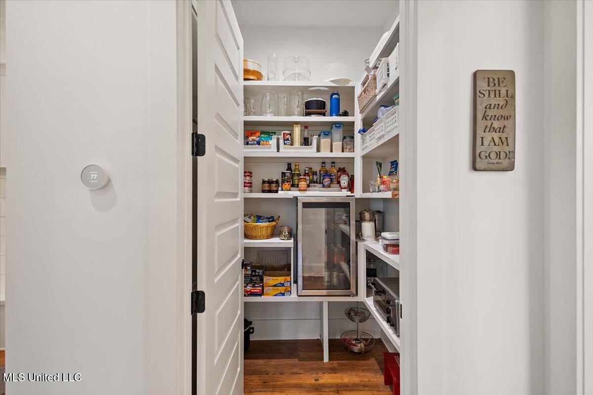 488 Viewpointe Way Property Photo 17