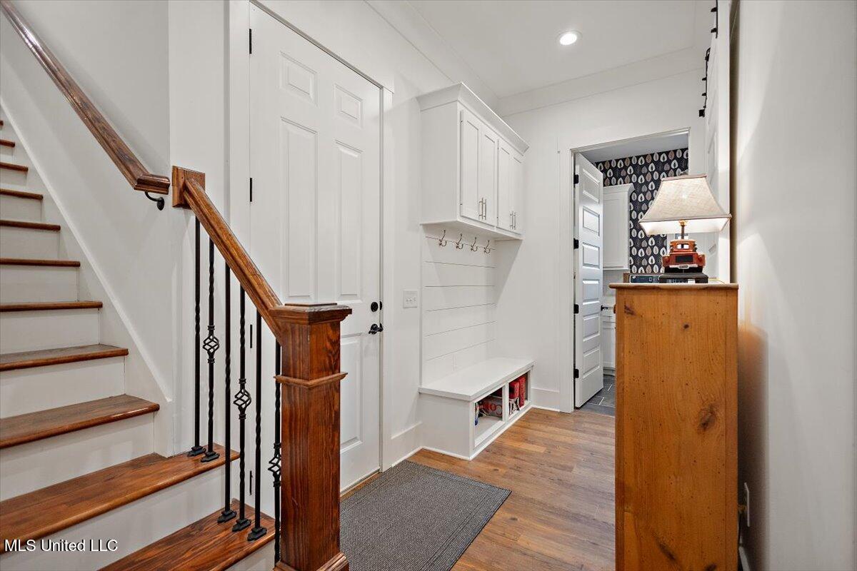 488 Viewpointe Way Property Photo 31