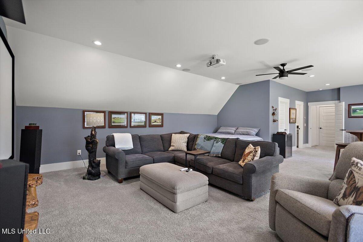 488 Viewpointe Way Property Photo 37