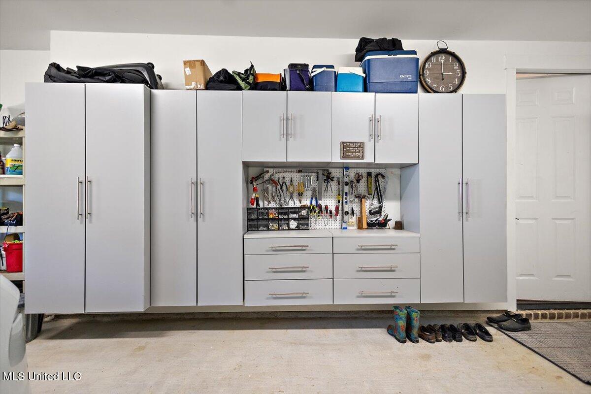 488 Viewpointe Way Property Photo 40