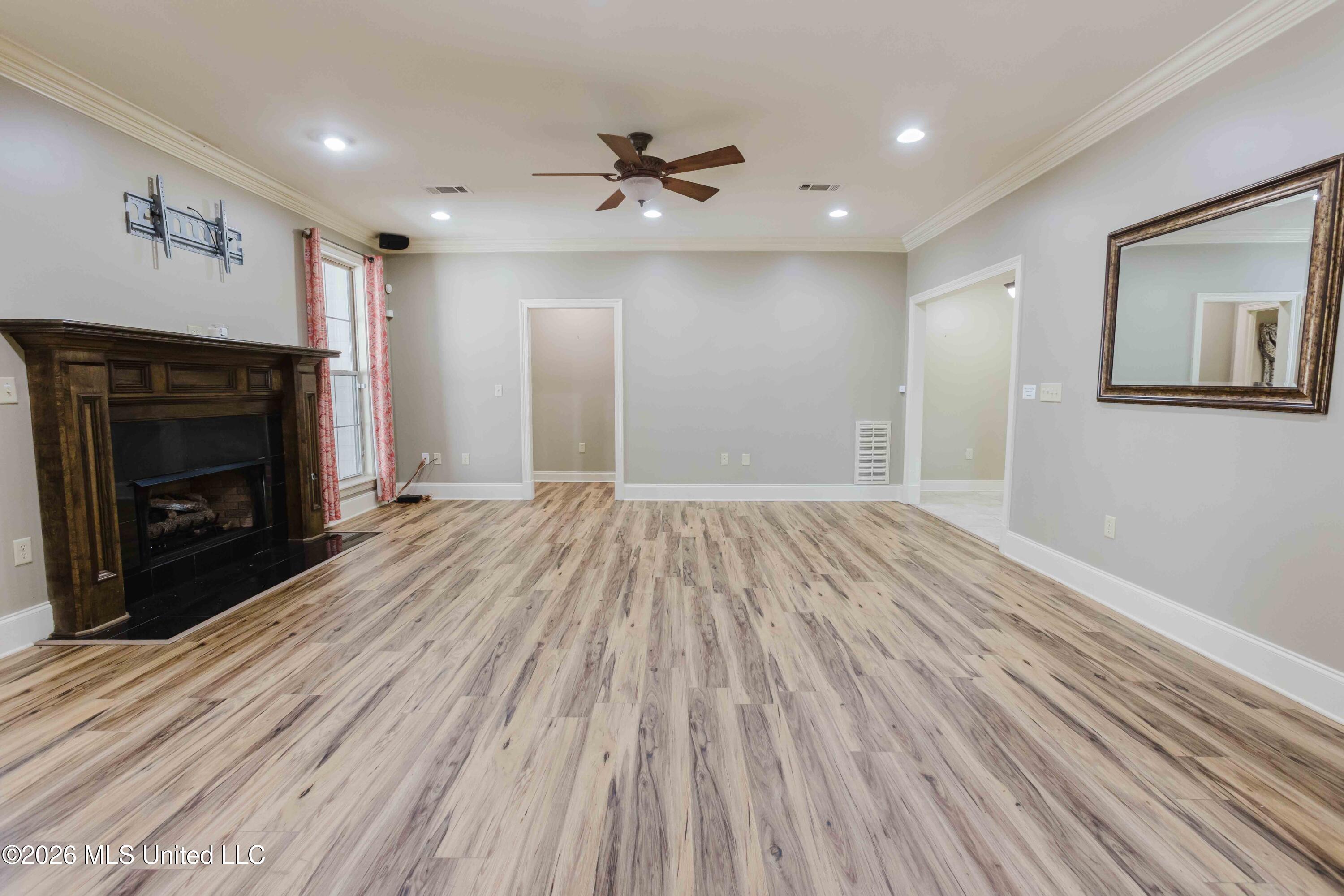 101 Sandstone Drive Property Photo 6