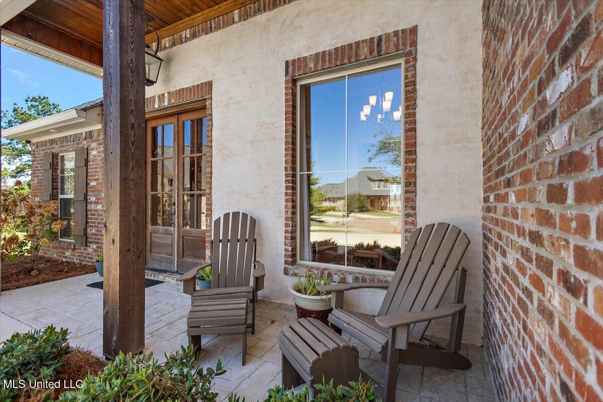 410 Duke Court Property Photo 4