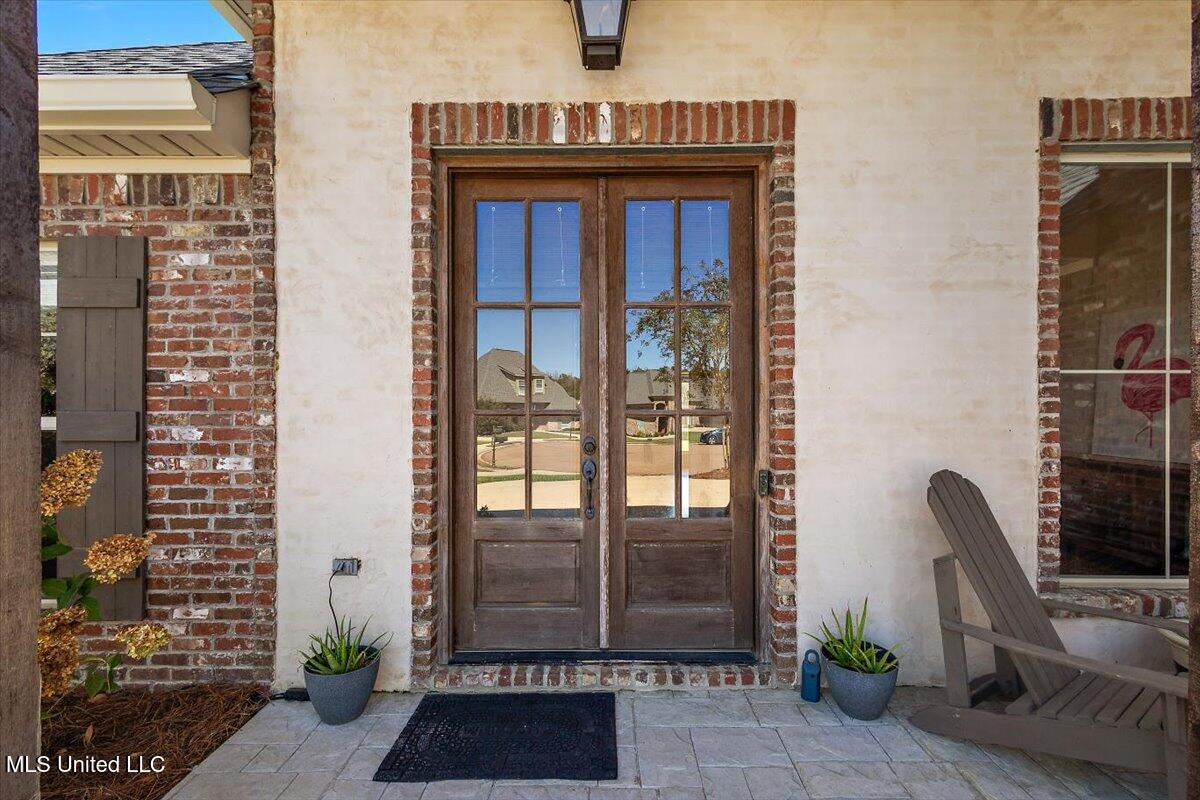 410 Duke Court Property Photo 5