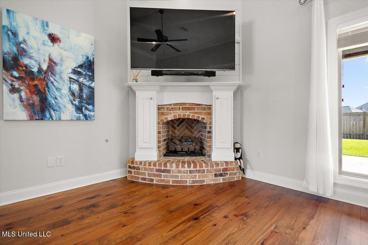 410 Duke Court Property Photo 11