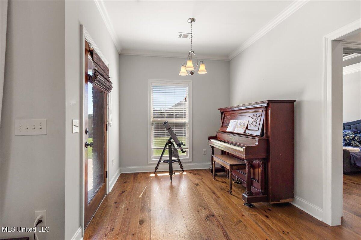 410 Duke Court Property Photo 12