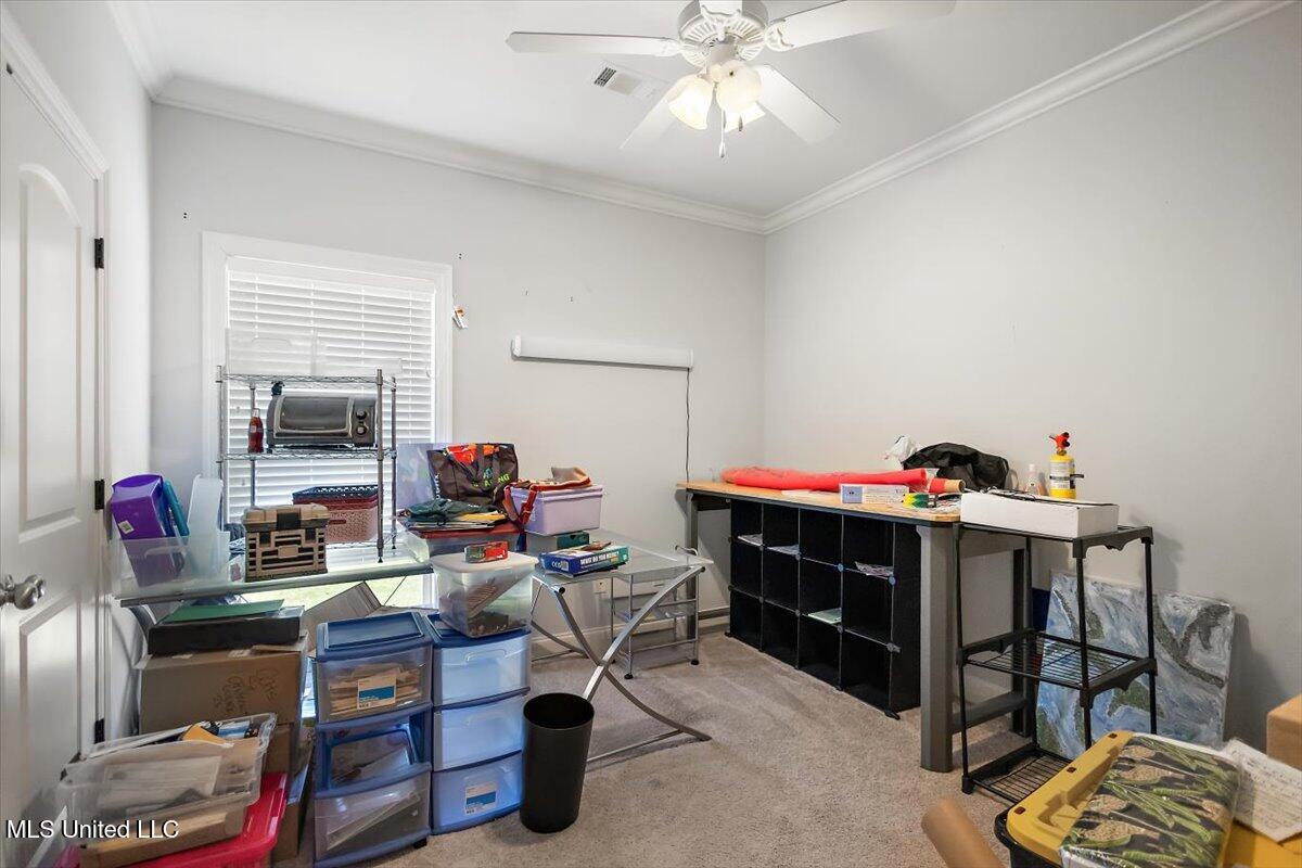 410 Duke Court Property Photo 25