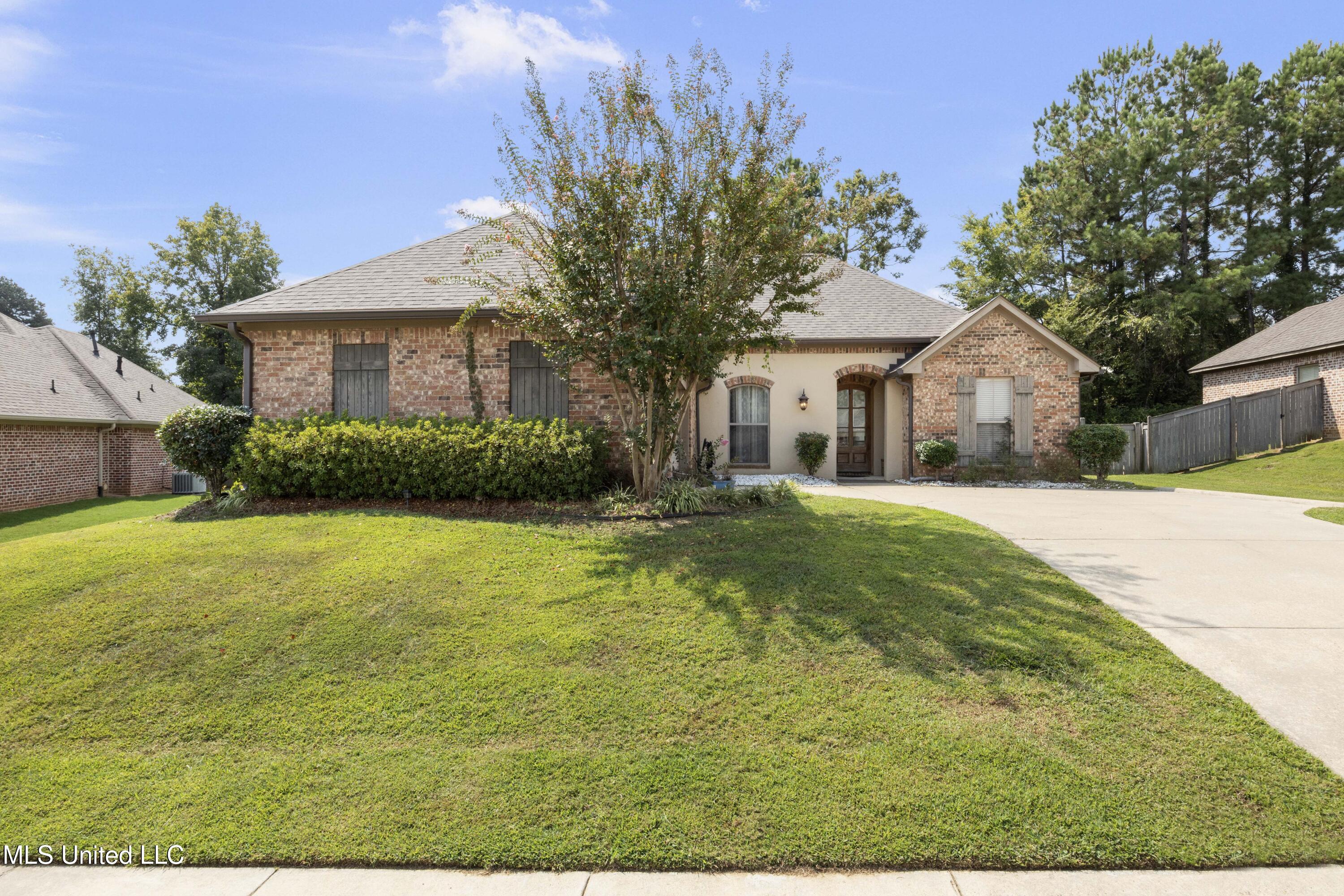 531 Willow Valley Circle Property Photo 2