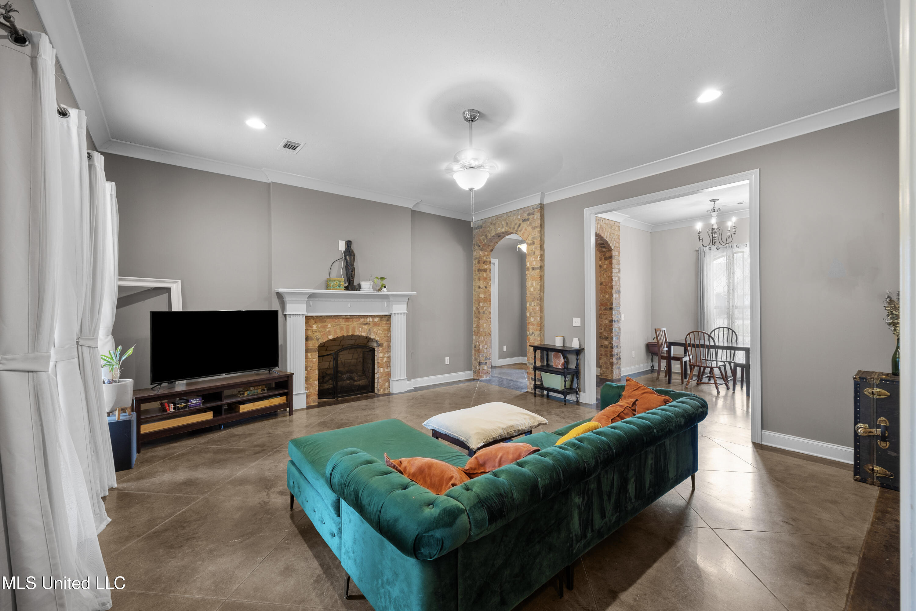 531 Willow Valley Circle Property Photo 6