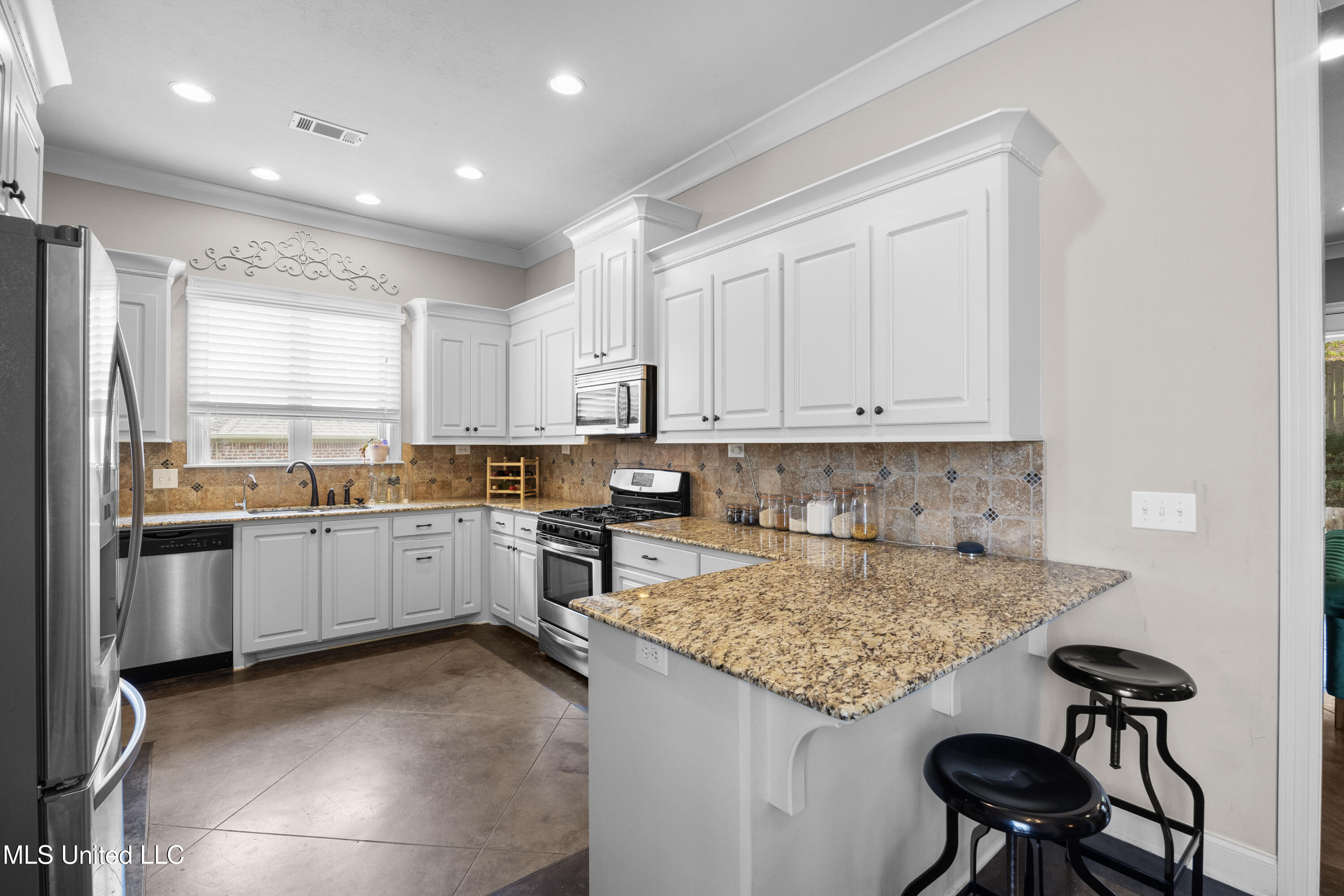 531 Willow Valley Circle Property Photo 9