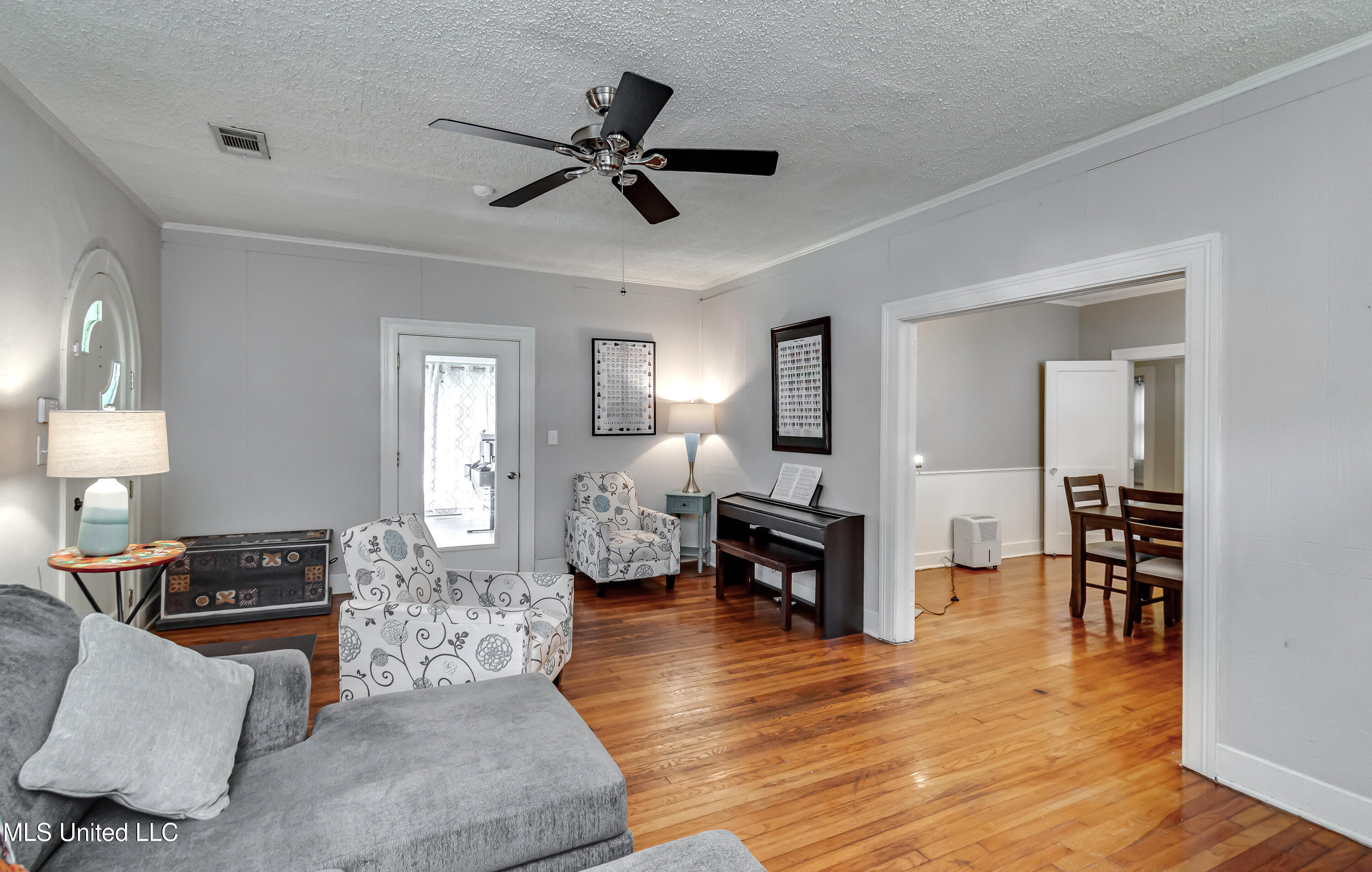 3935 Greaves Street Property Photo 11