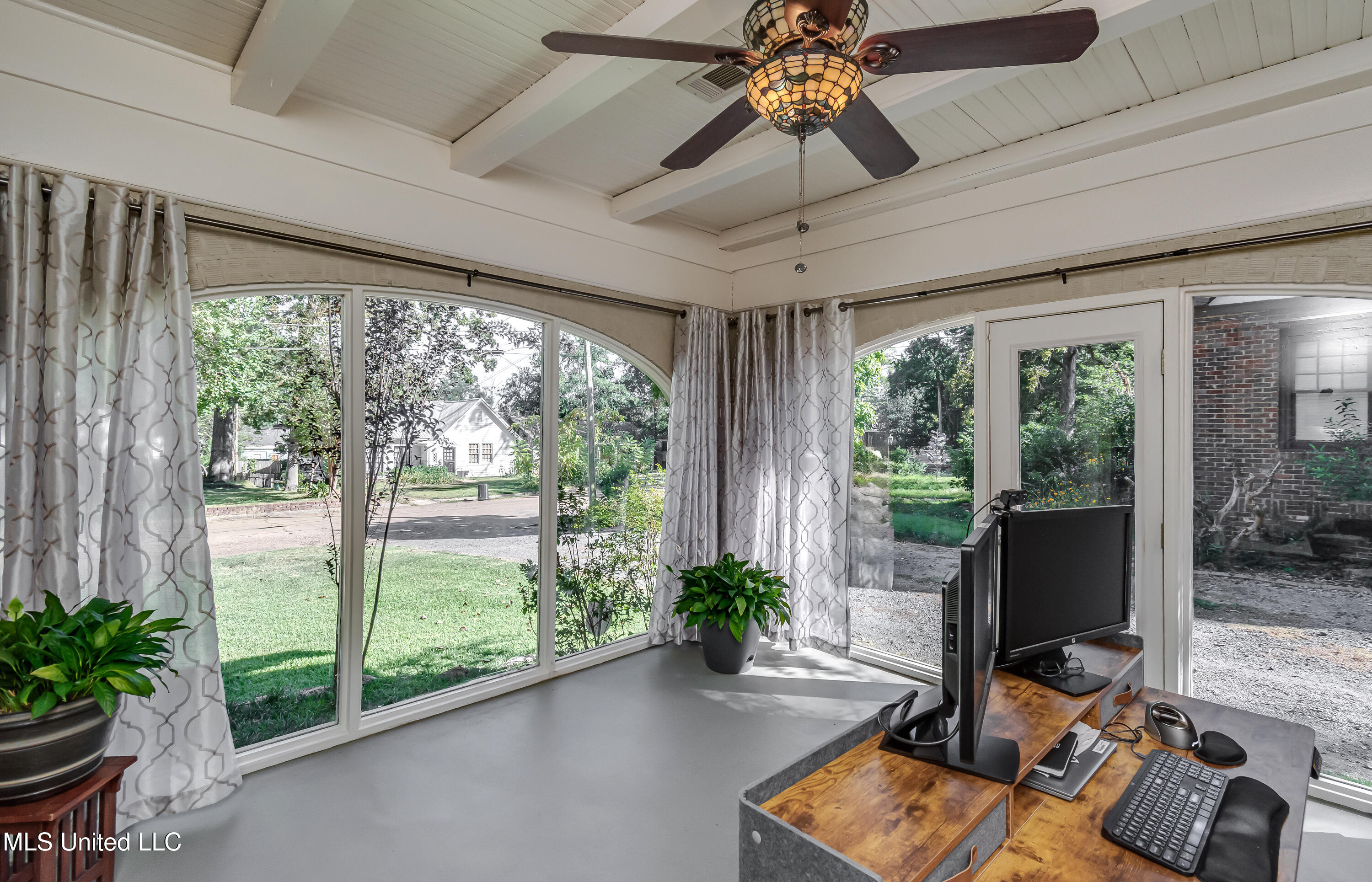 3935 Greaves Street Property Photo 12