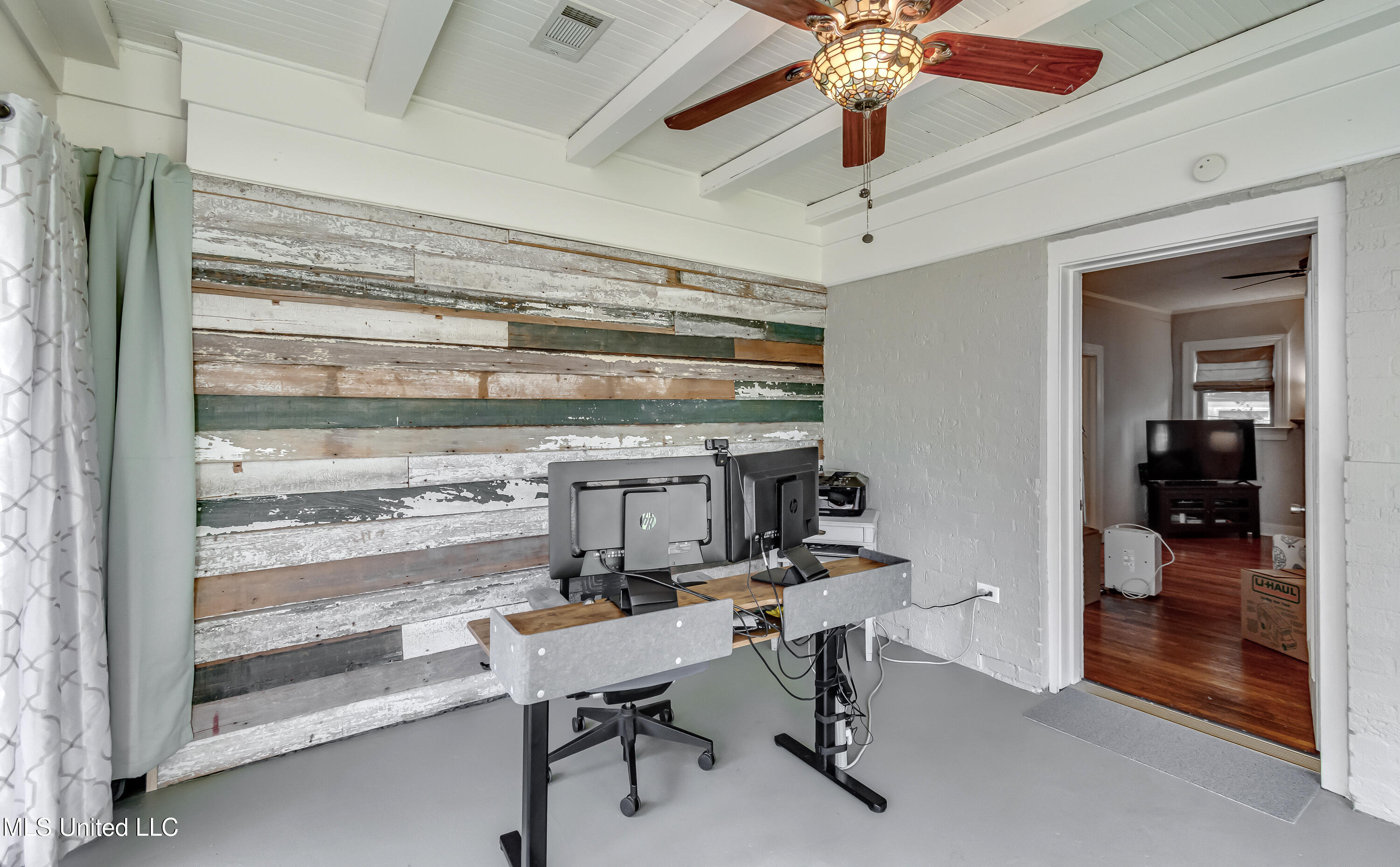 3935 Greaves Street Property Photo 14