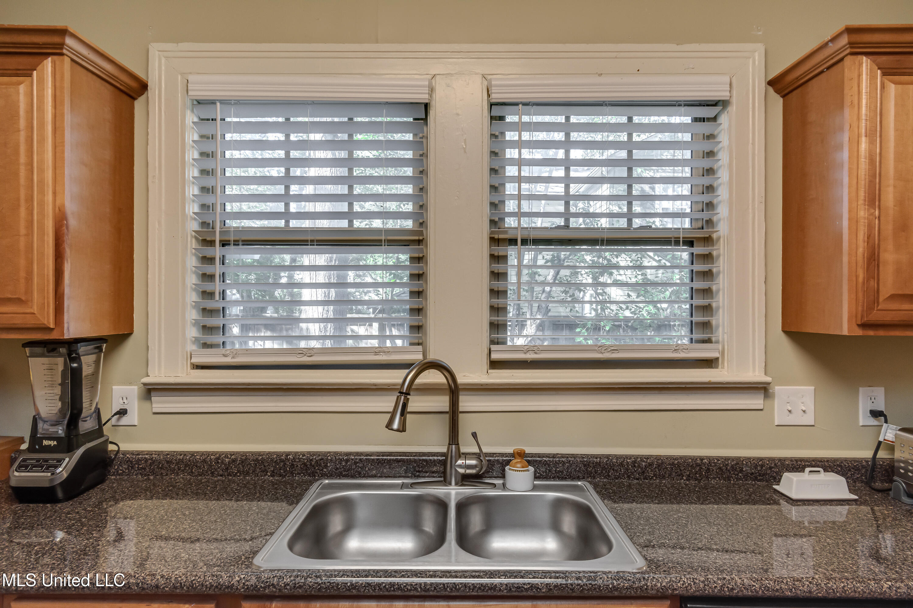 3935 Greaves Street Property Photo 28