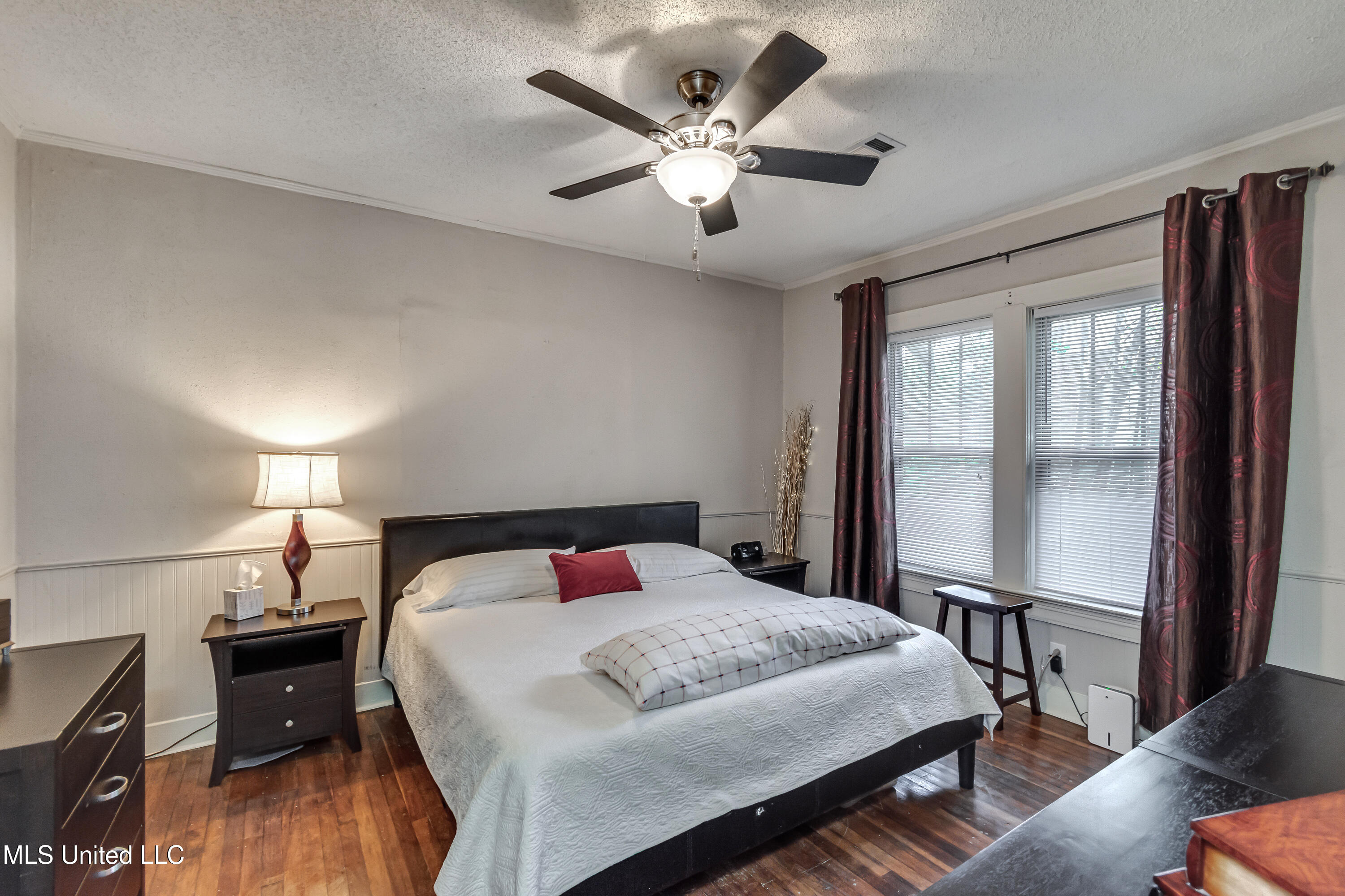 3935 Greaves Street Property Photo 30