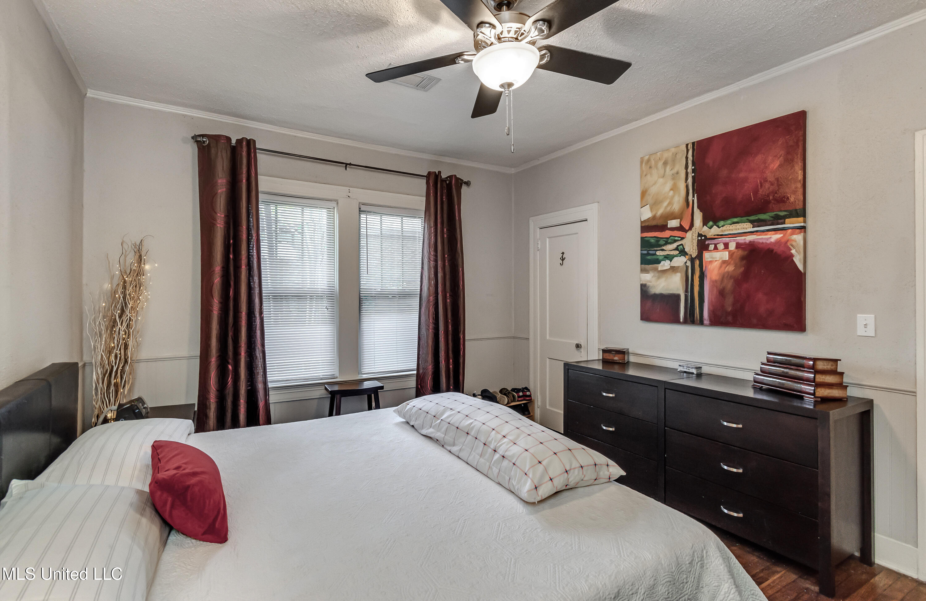 3935 Greaves Street Property Photo 31