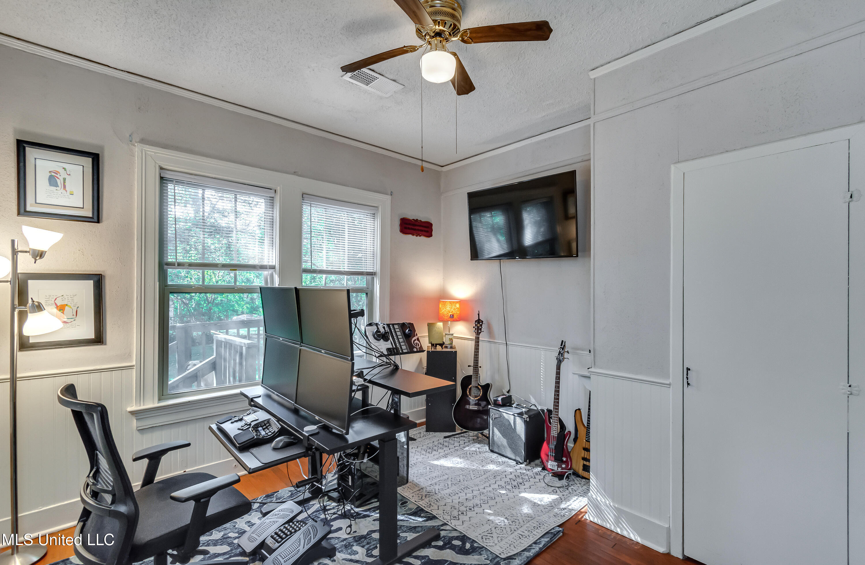 3935 Greaves Street Property Photo 38