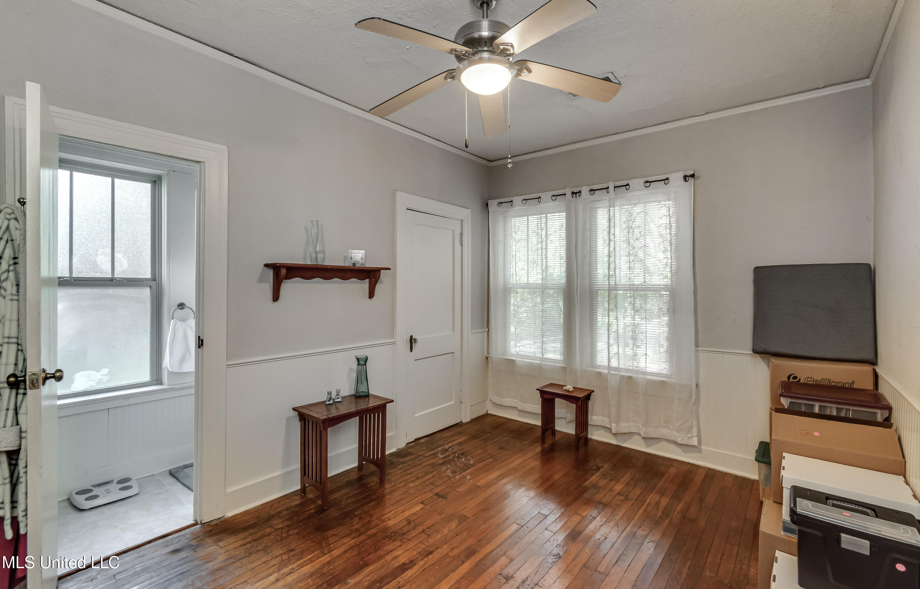 3935 Greaves Street Property Photo 40