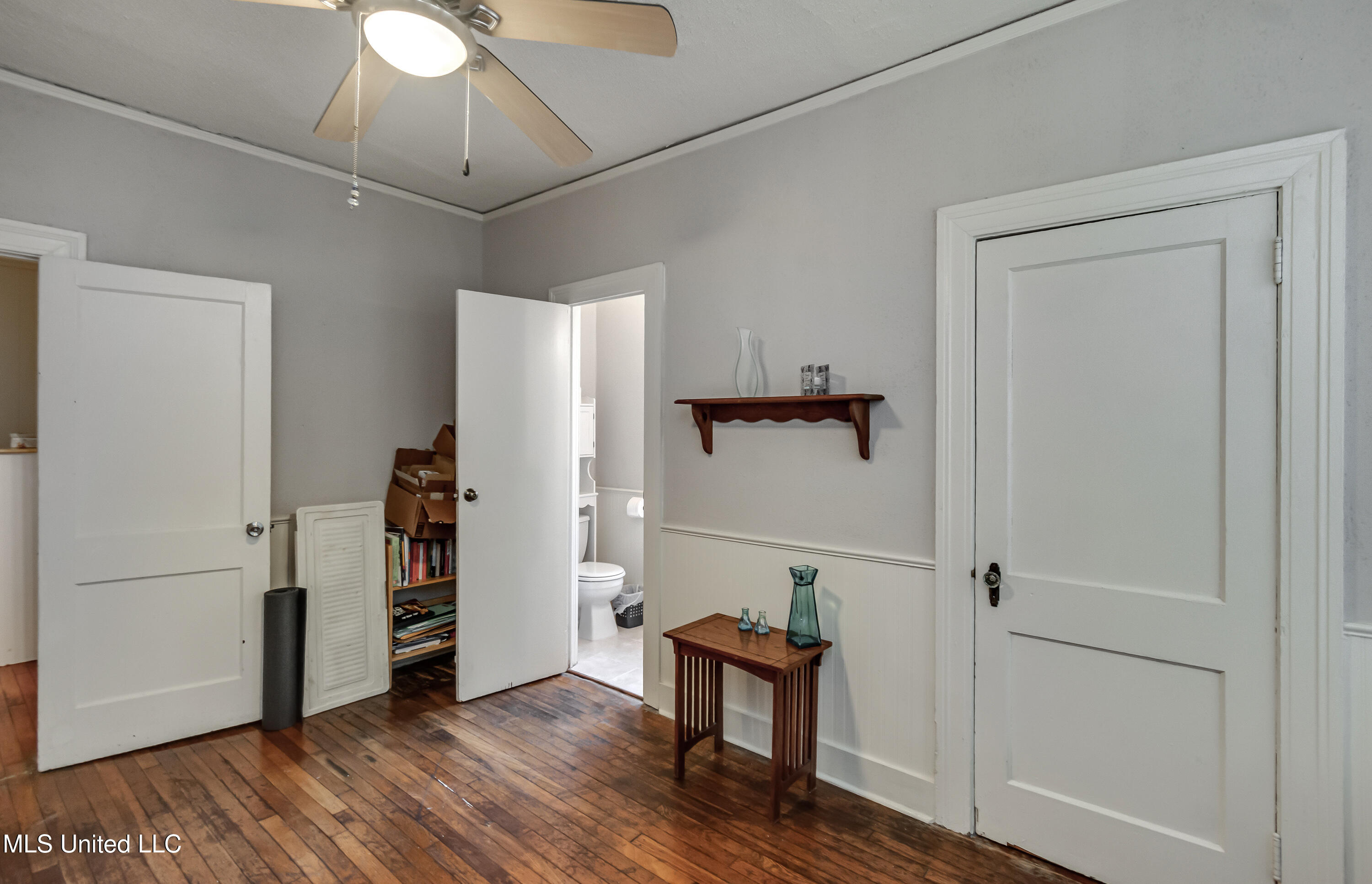 3935 Greaves Street Property Photo 43